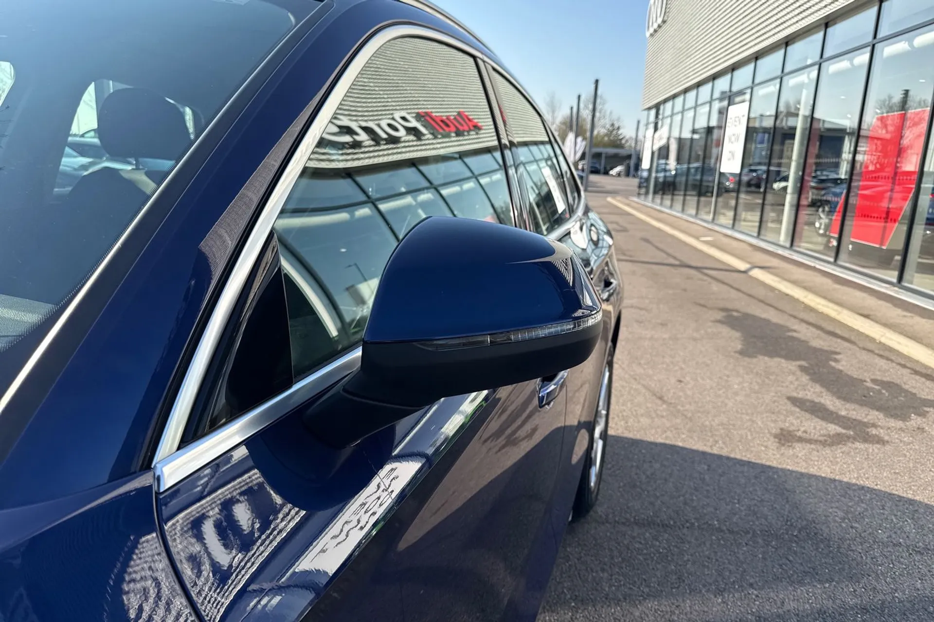 Audi Q5 thumbnail image number 27