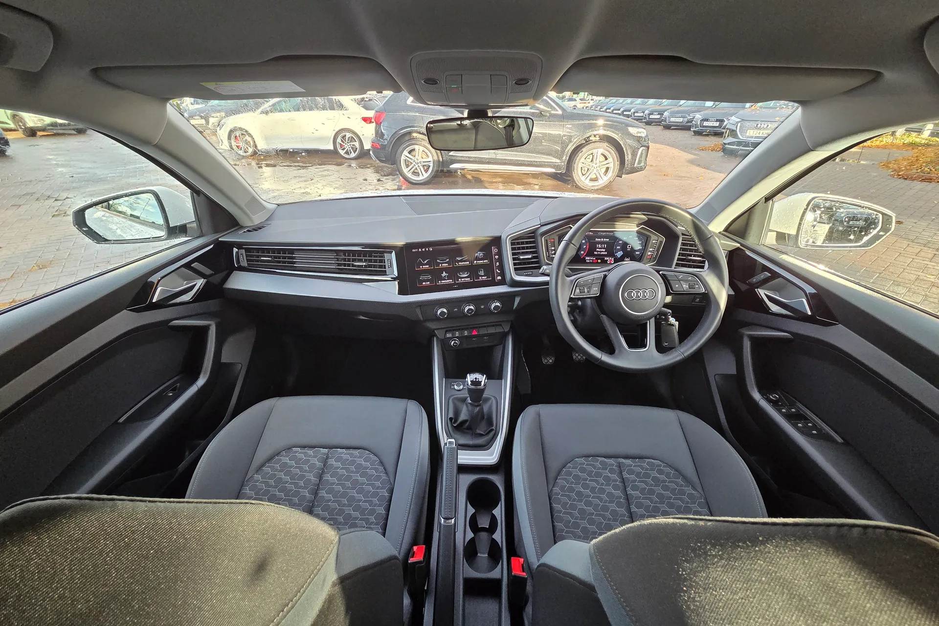 Audi A1 SPORT 30 TFSI thumbnail image number 3