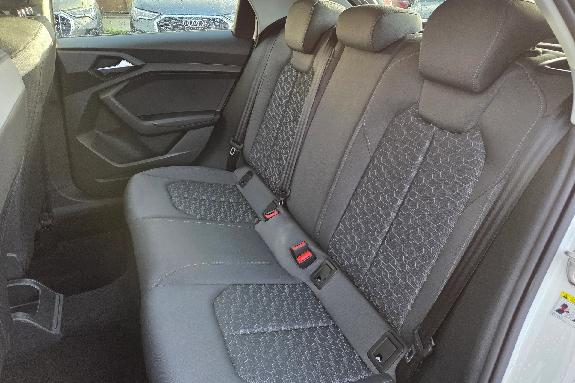 Audi A1 SPORT 30 TFSI thumbnail image number 37