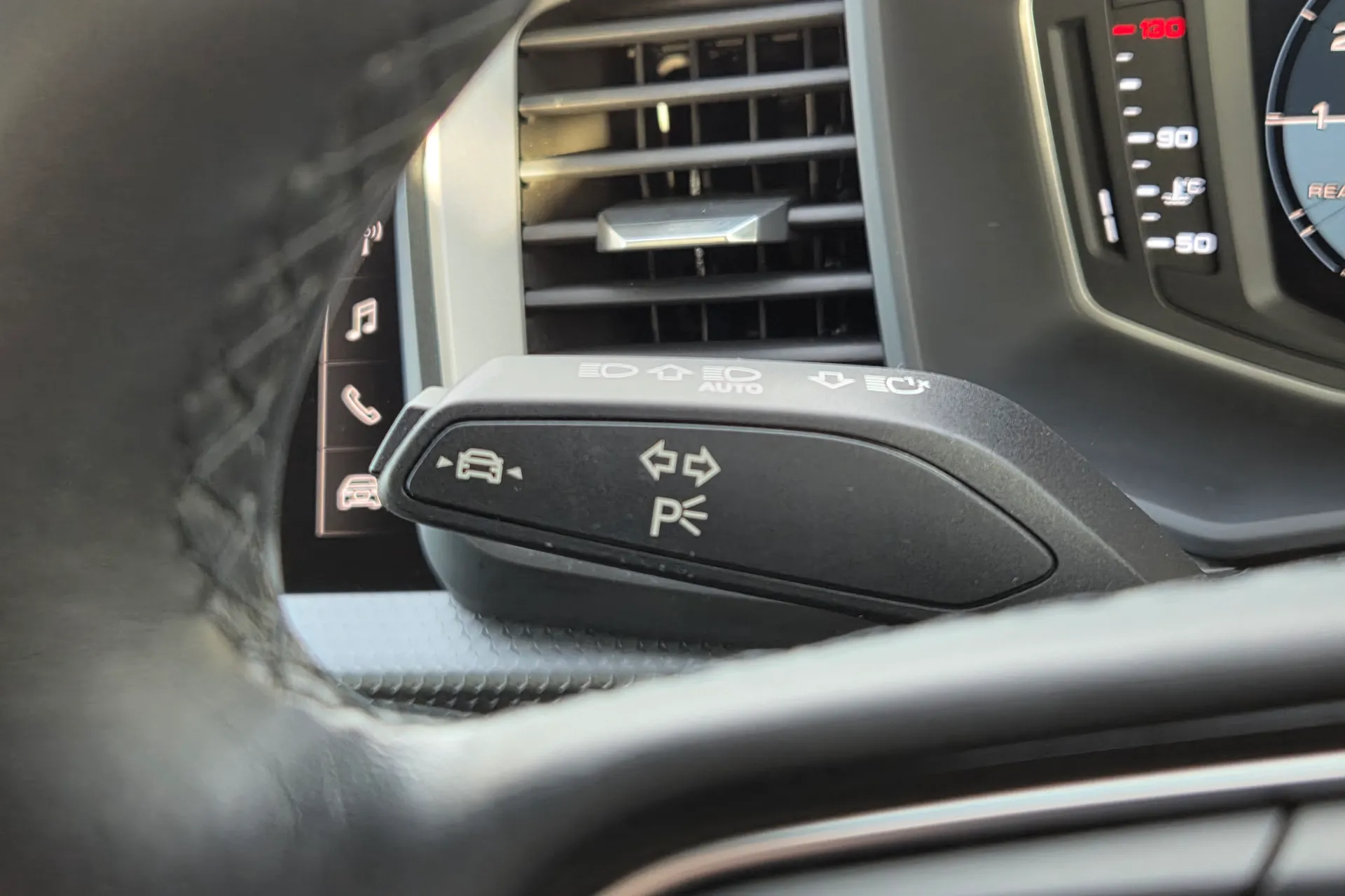 Audi A1 SPORT 30 TFSI thumbnail image number 14