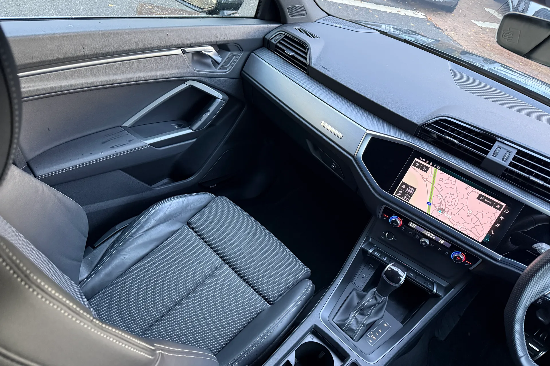 Audi Q3 thumbnail image number 56