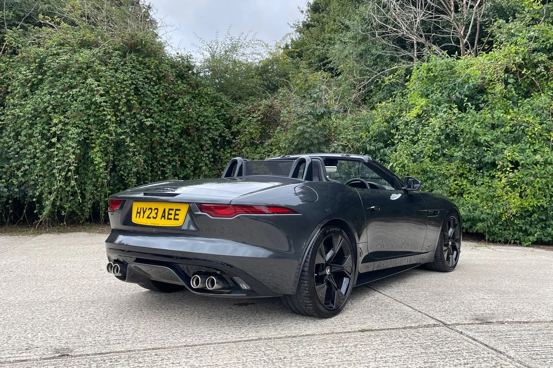 Jaguar F-TYPE thumbnail image number 6