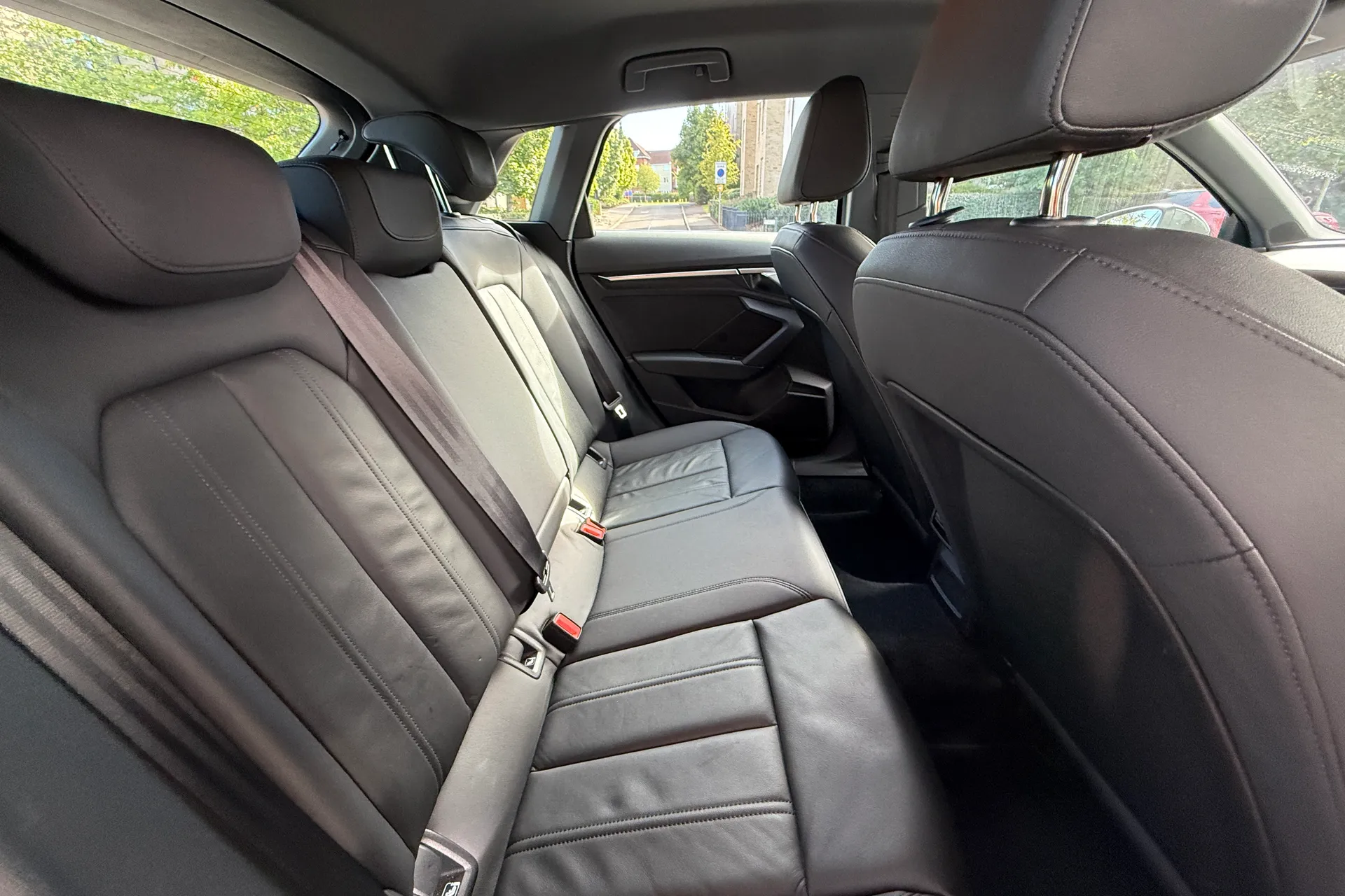 Audi A3 thumbnail image number 32