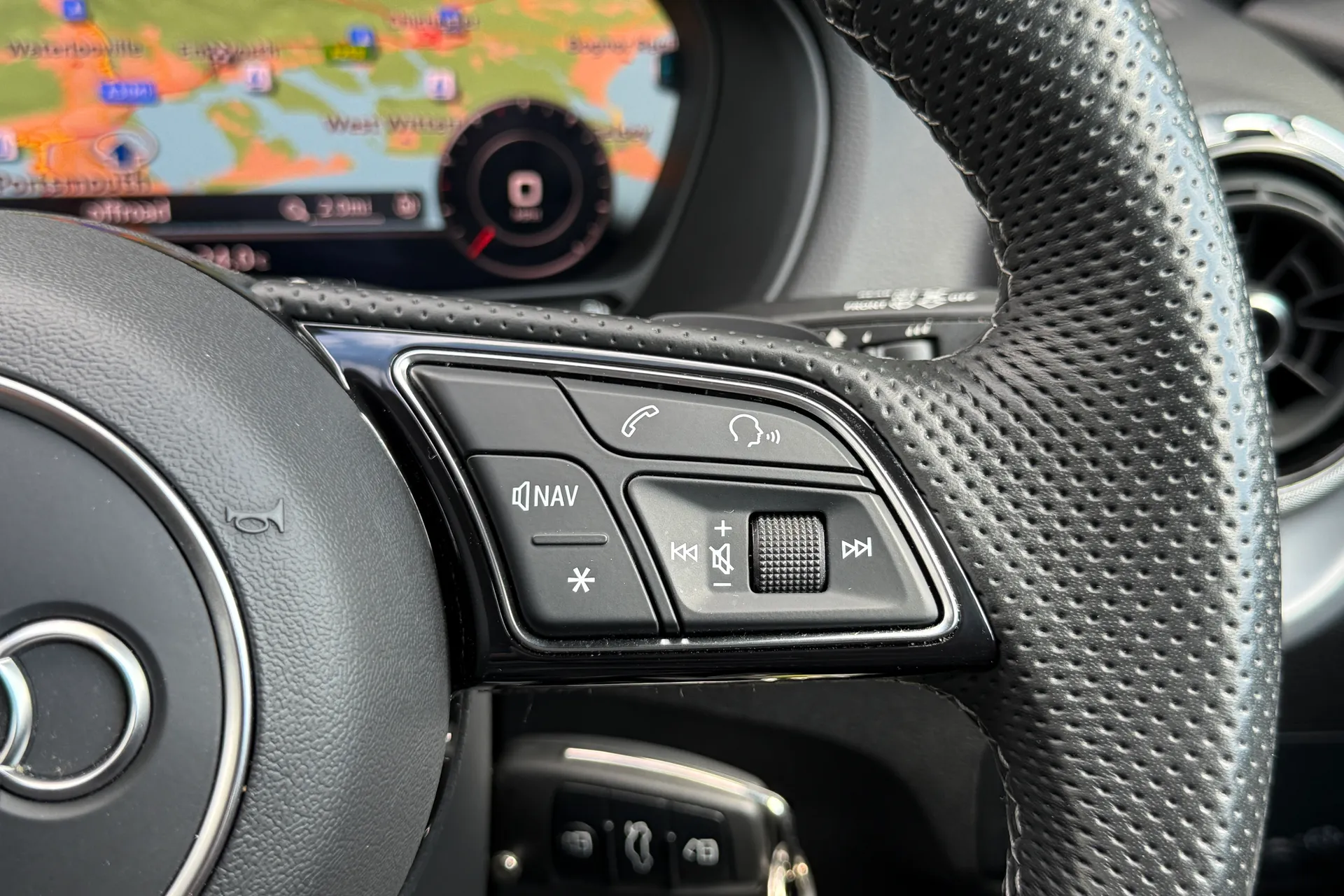 Audi Q2 thumbnail image number 57