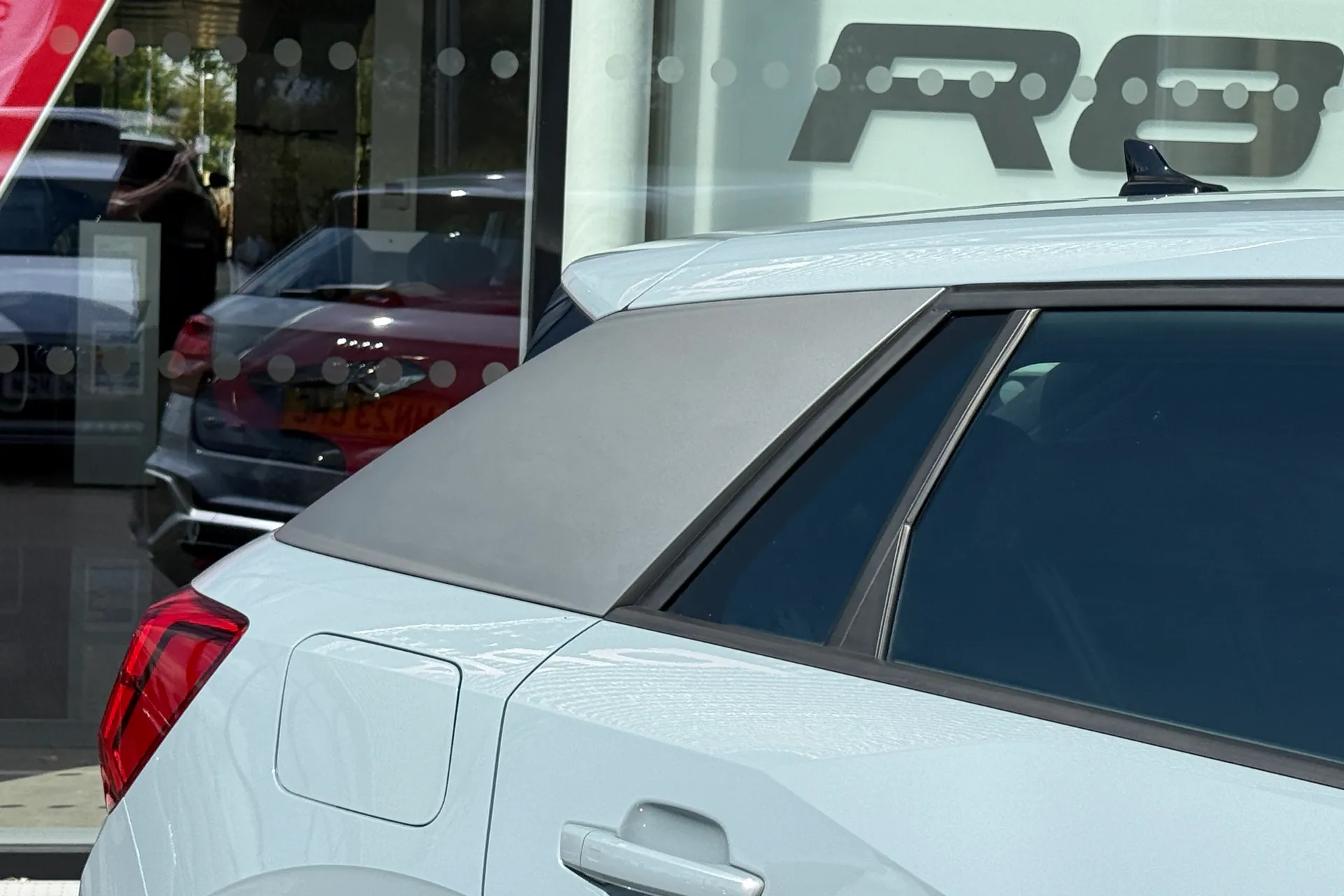 Audi Q2 thumbnail image number 11