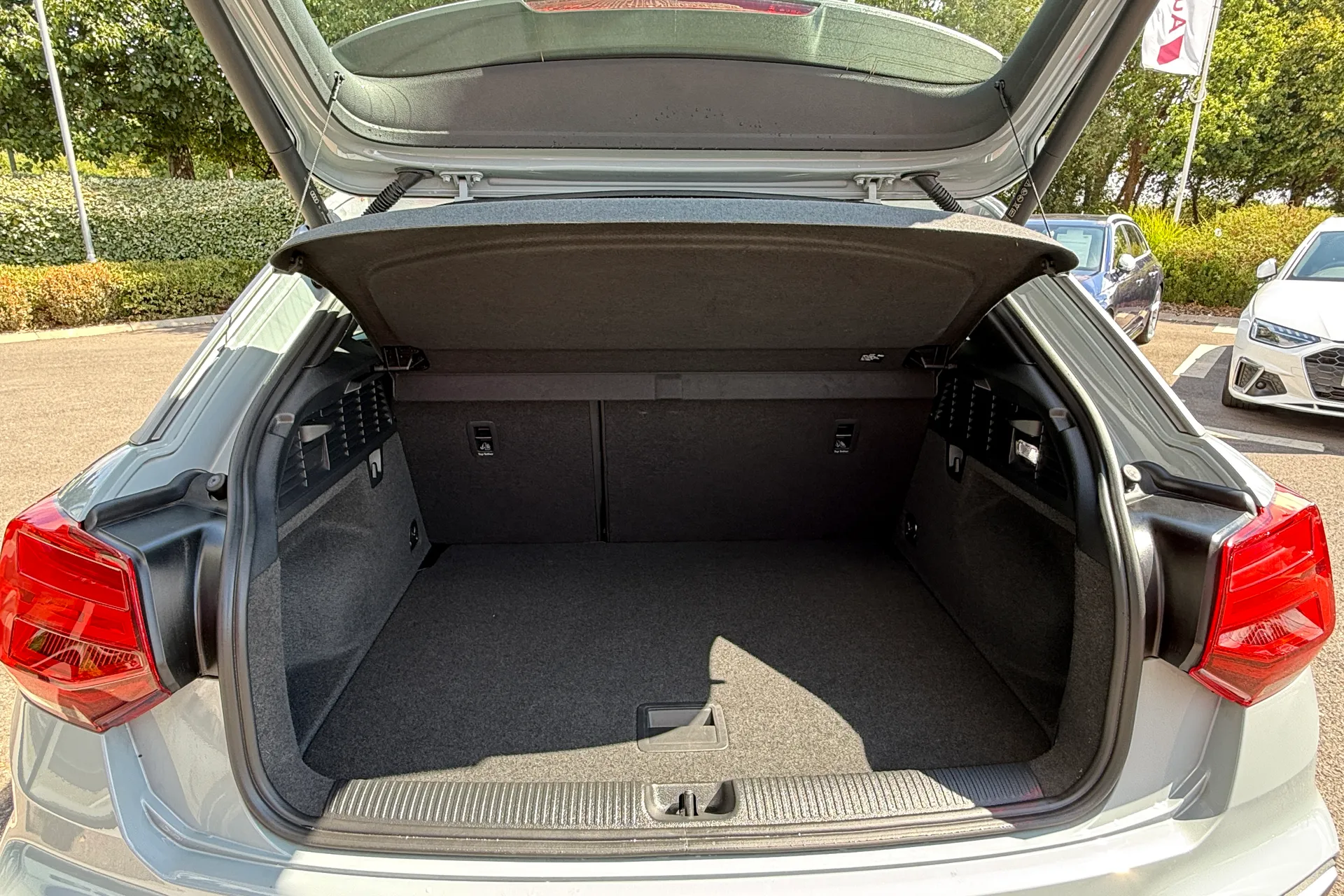 Audi Q2 thumbnail image number 49