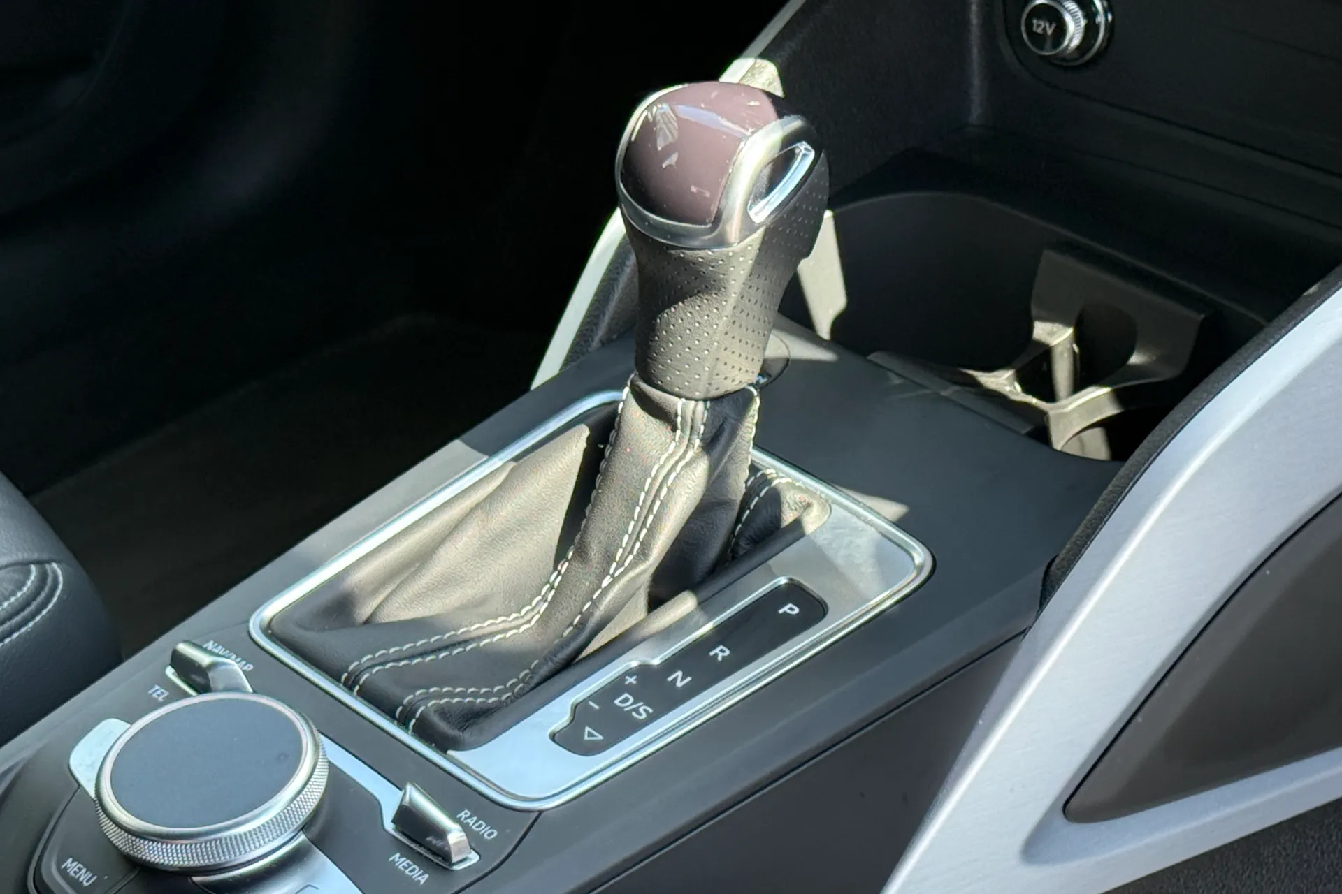 Audi Q2 thumbnail image number 29