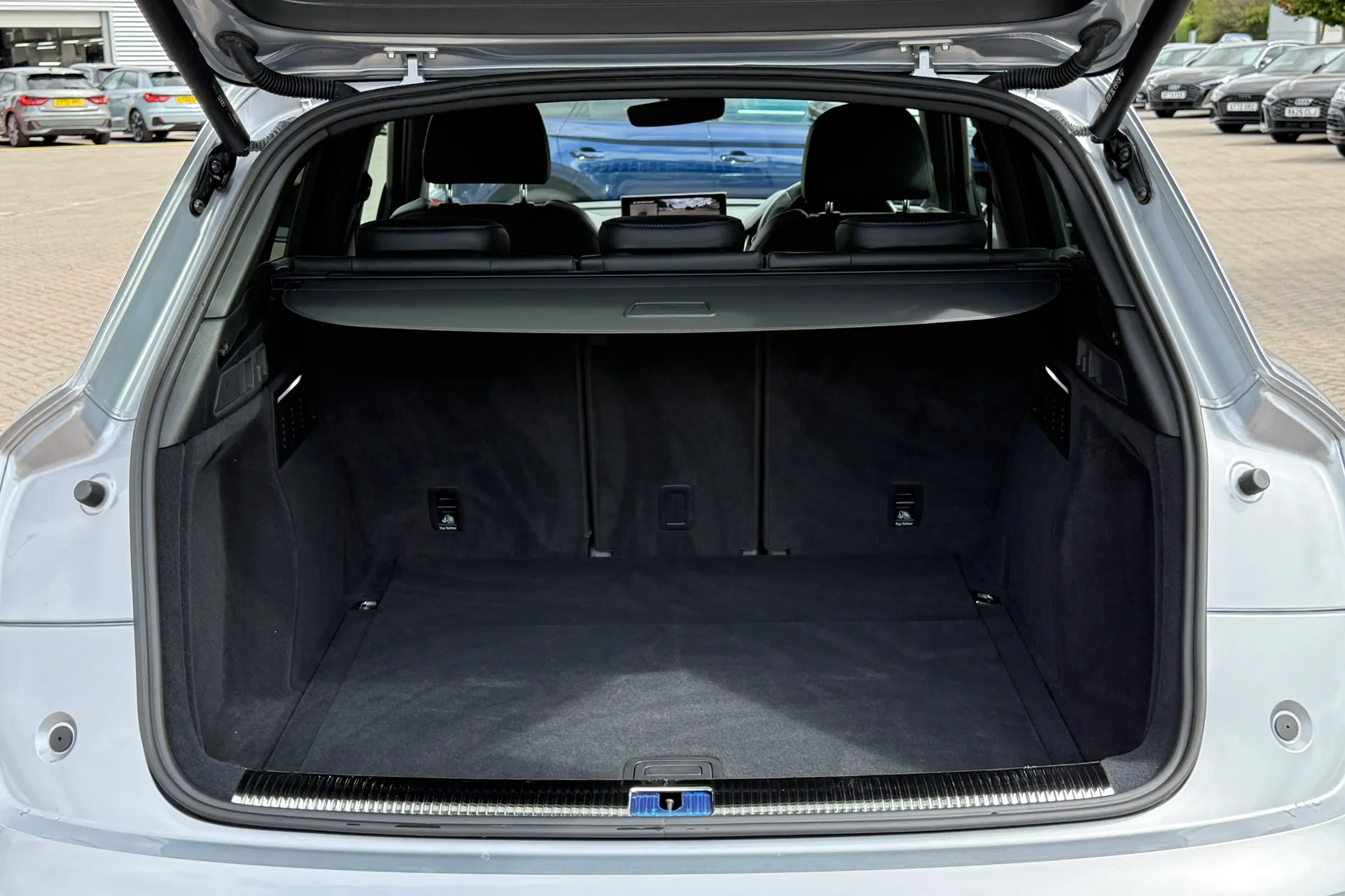 Audi Q5 thumbnail image number 40