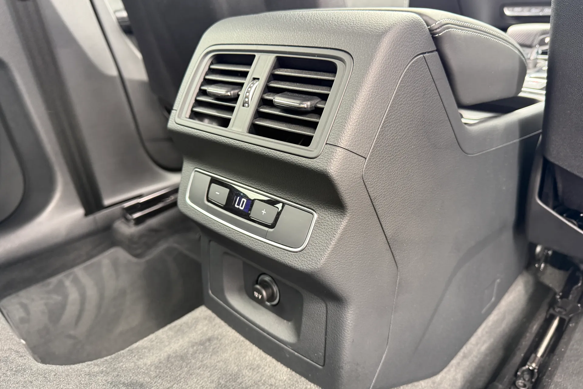 Audi Q5 thumbnail image number 53