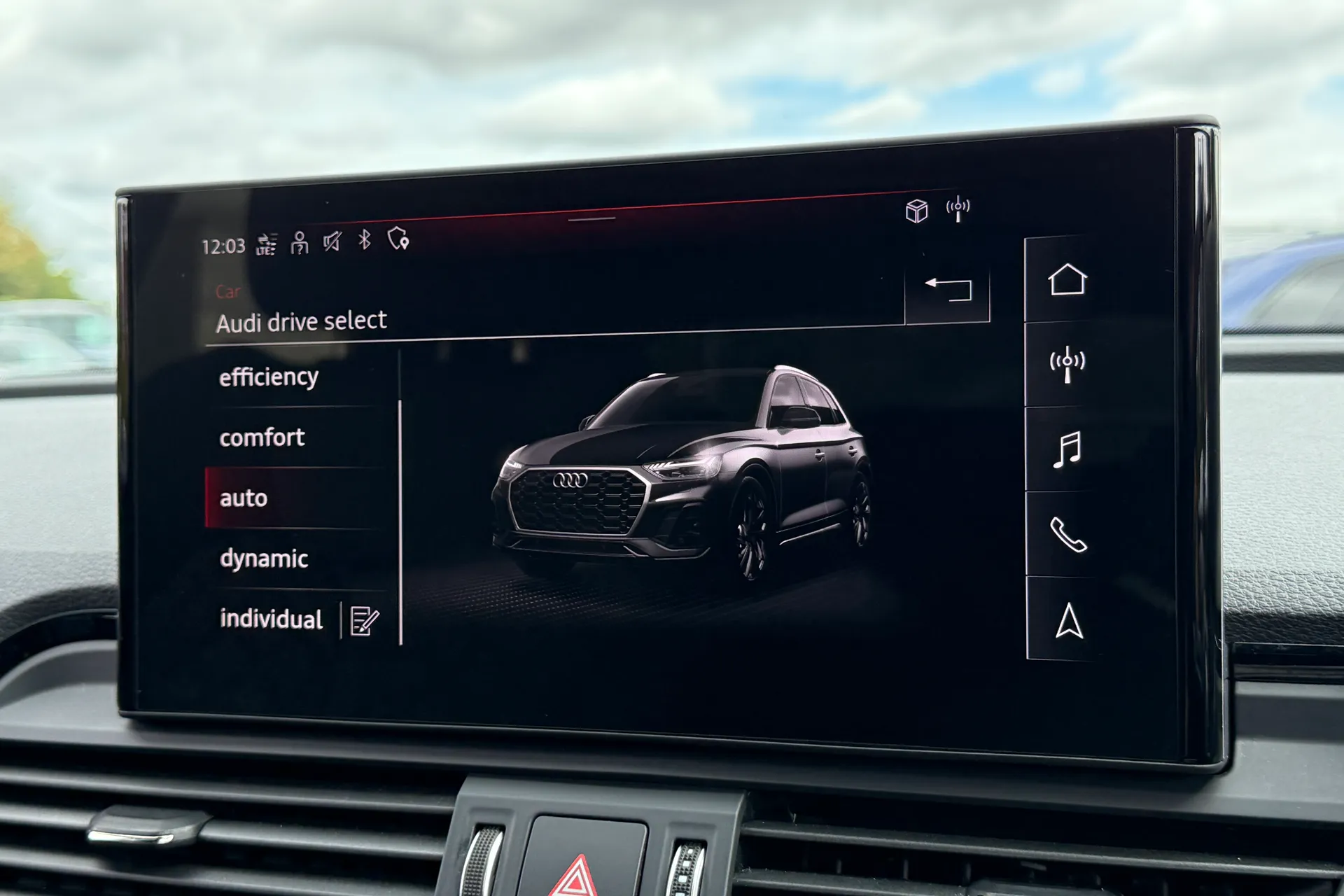 Audi Q5 thumbnail image number 12