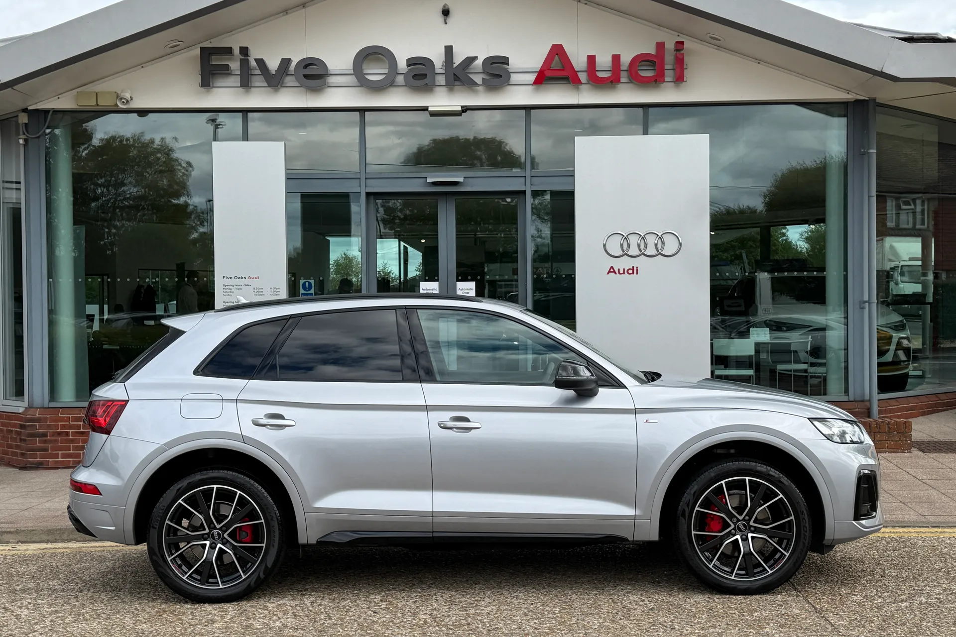 Audi Q5 thumbnail image number 2