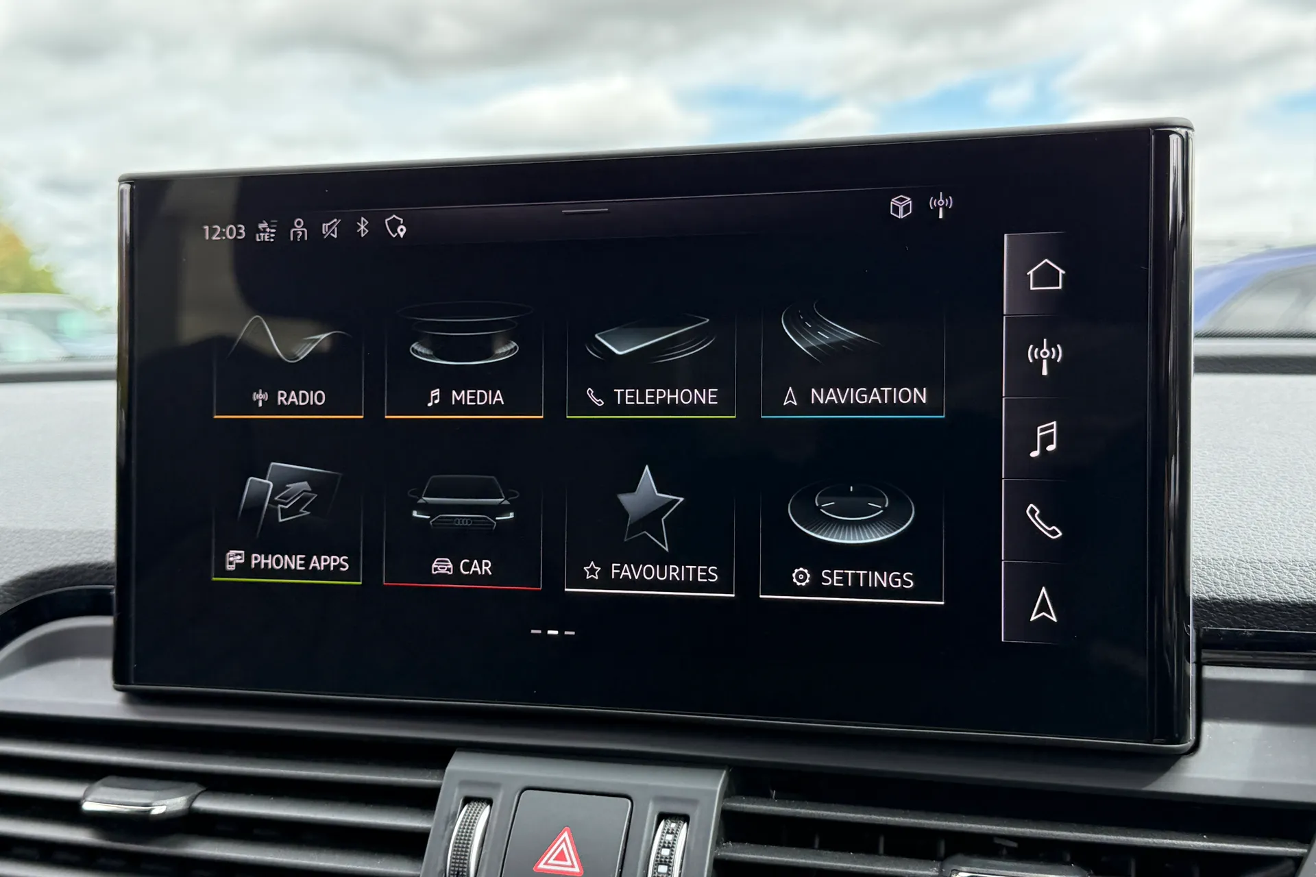 Audi Q5 thumbnail image number 17