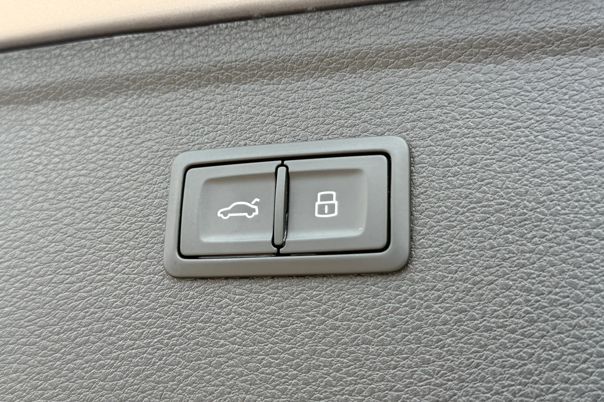 Audi Q5 thumbnail image number 42