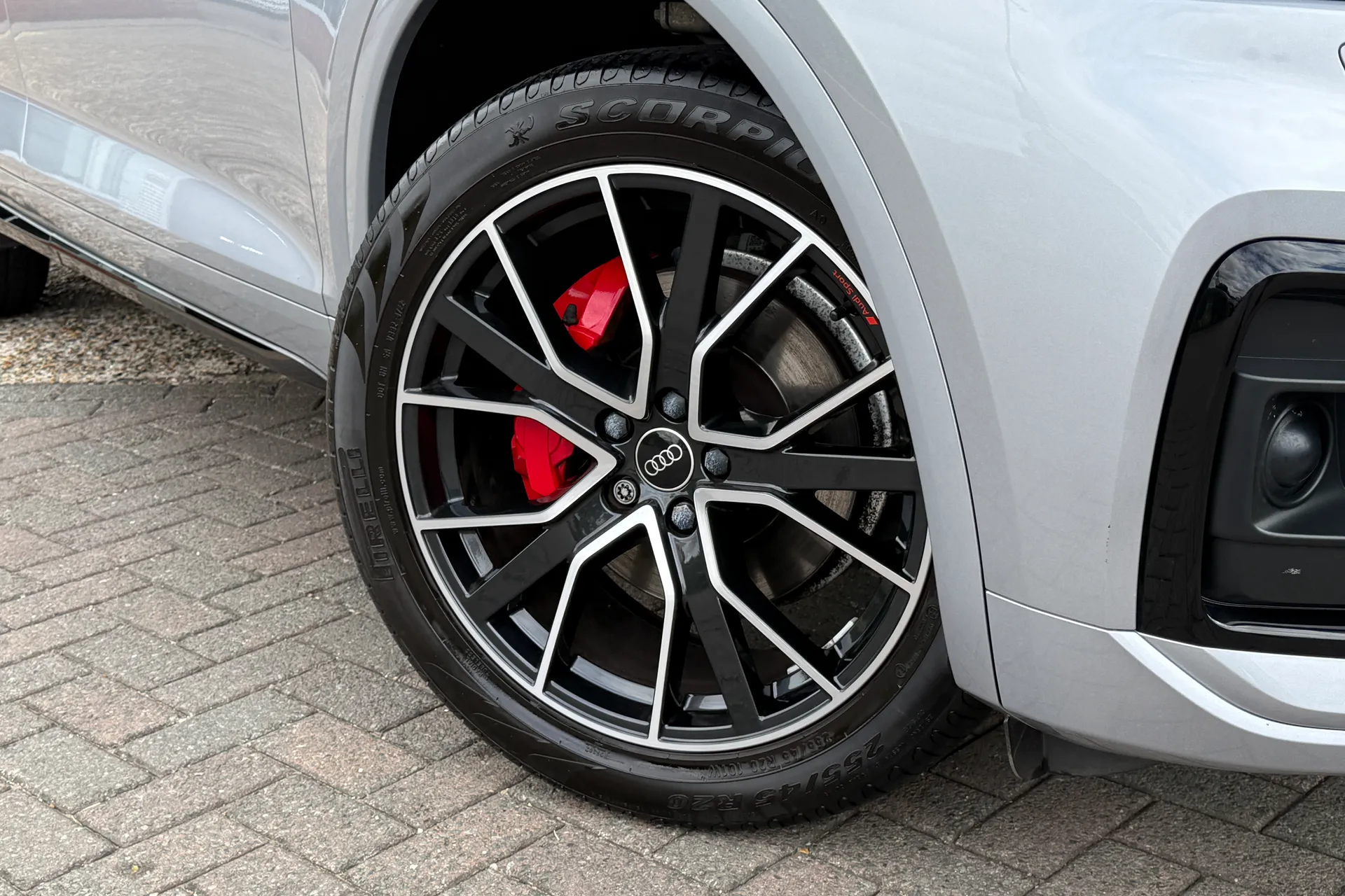 Audi Q5 thumbnail image number 7
