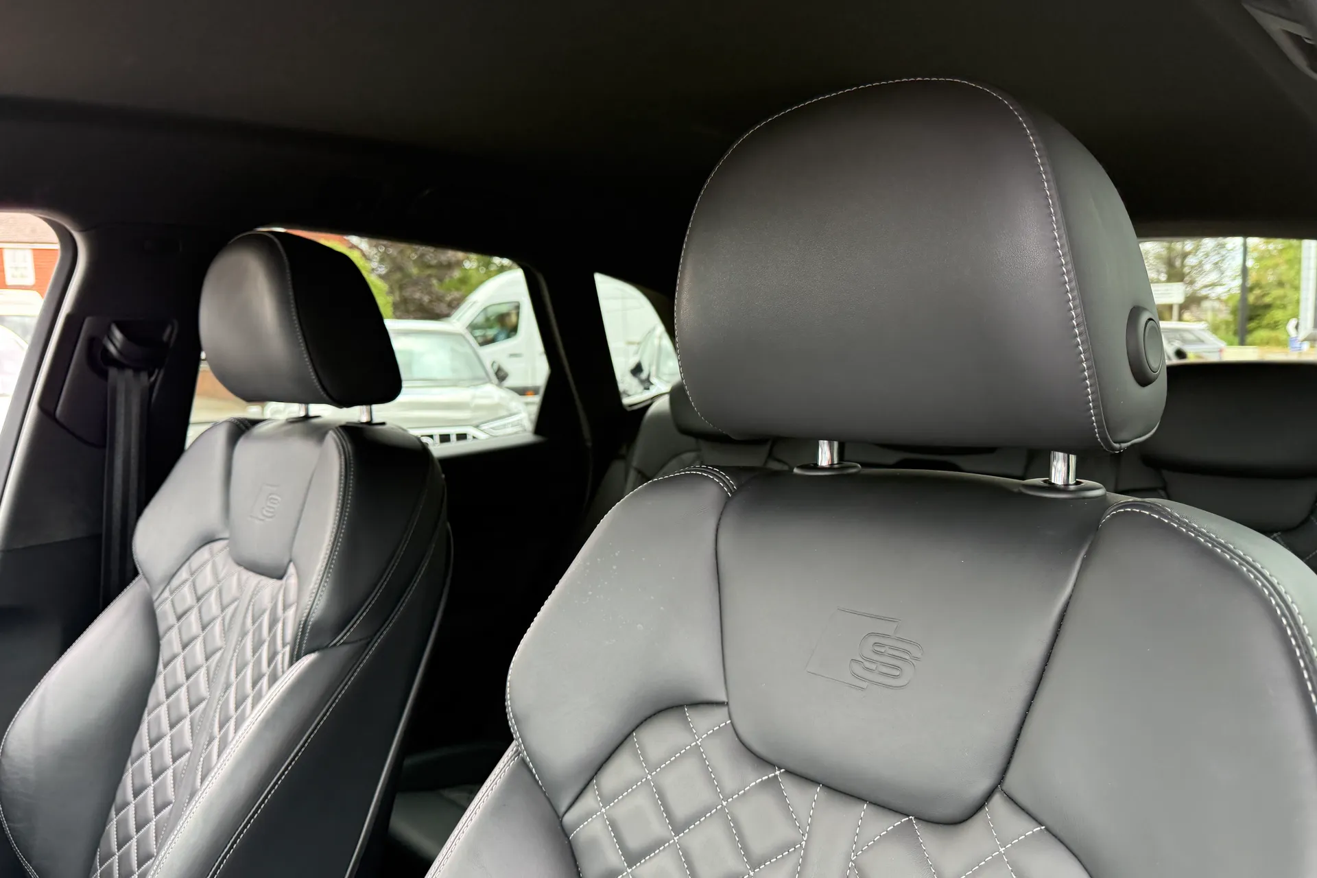 Audi Q5 thumbnail image number 36