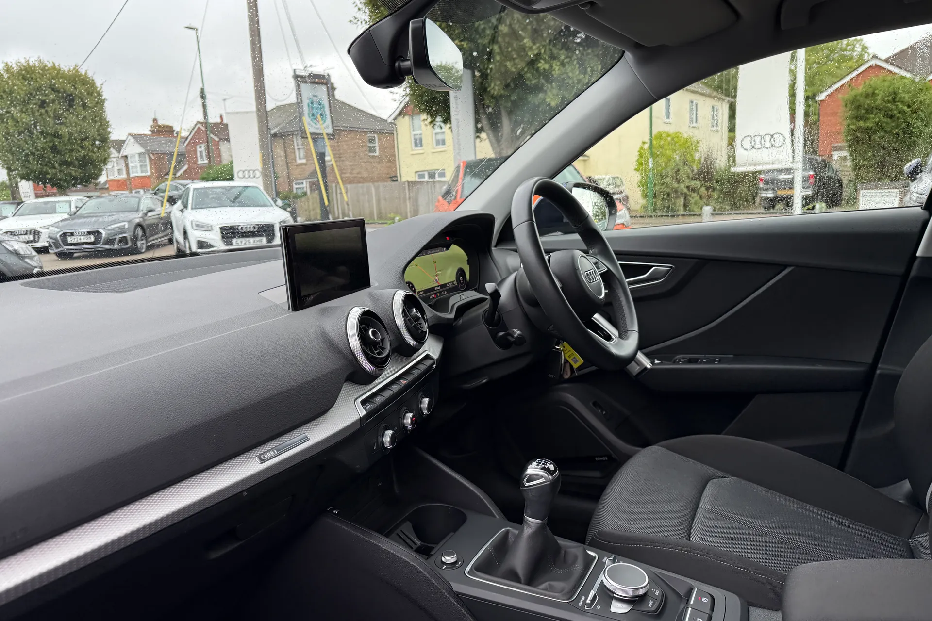 Audi Q2 thumbnail image number 29