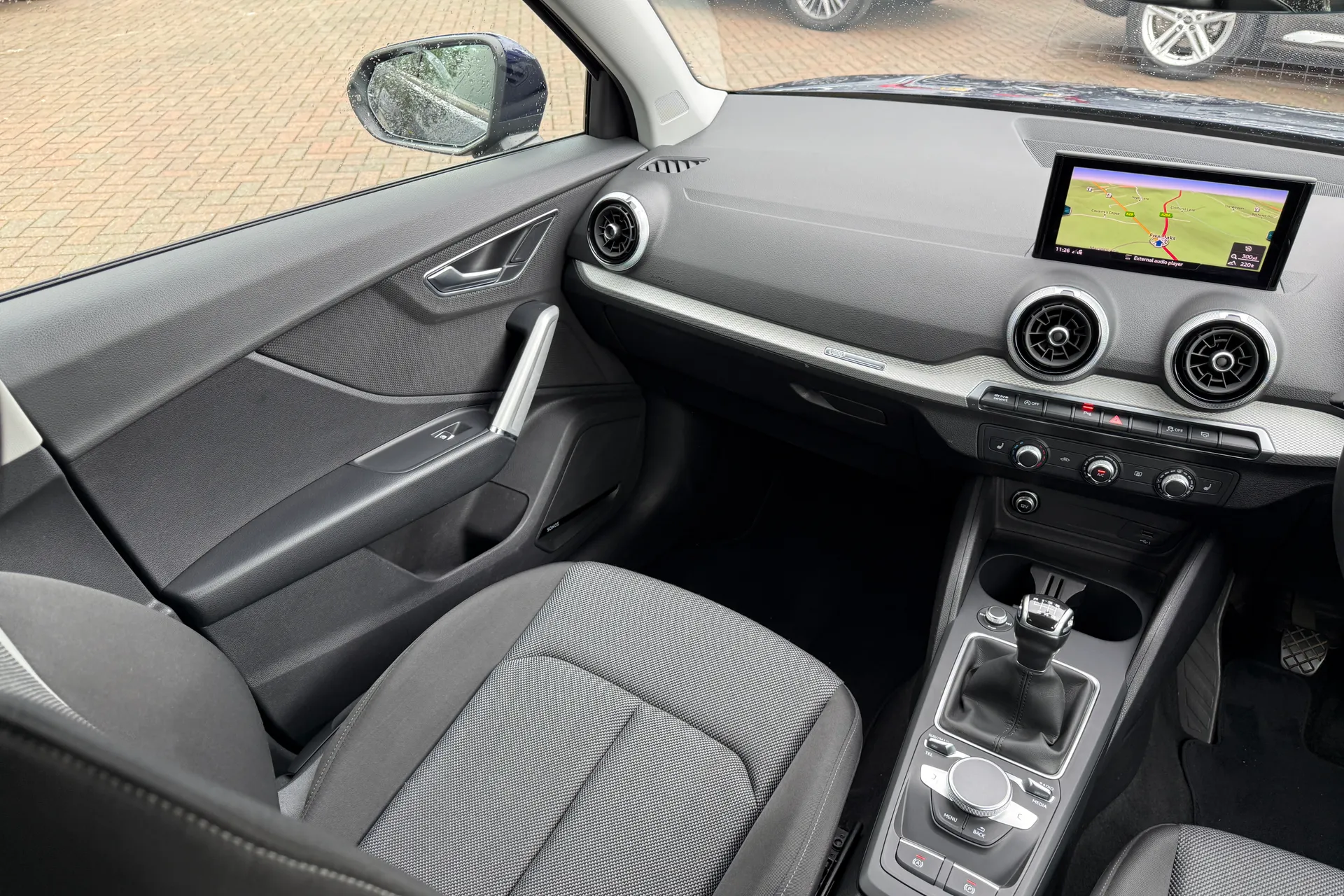 Audi Q2 thumbnail image number 38