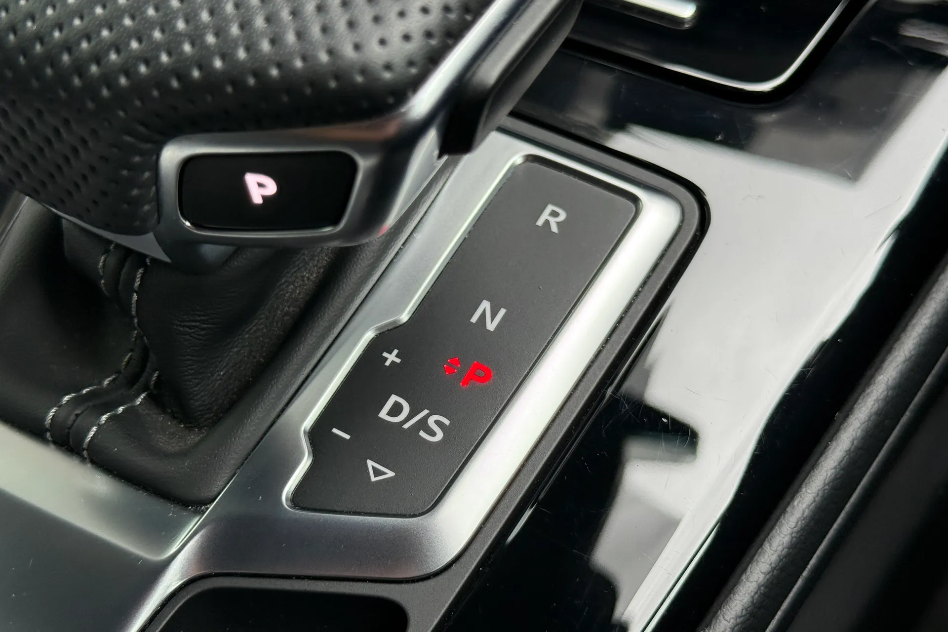 Audi A5 thumbnail image number 32