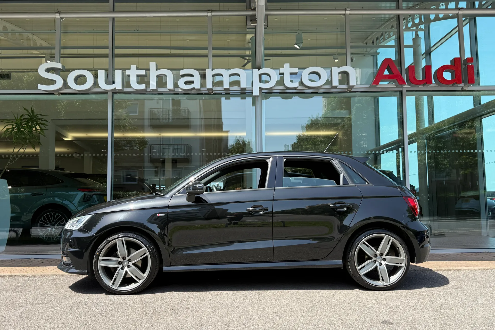Audi A1 thumbnail image number 53