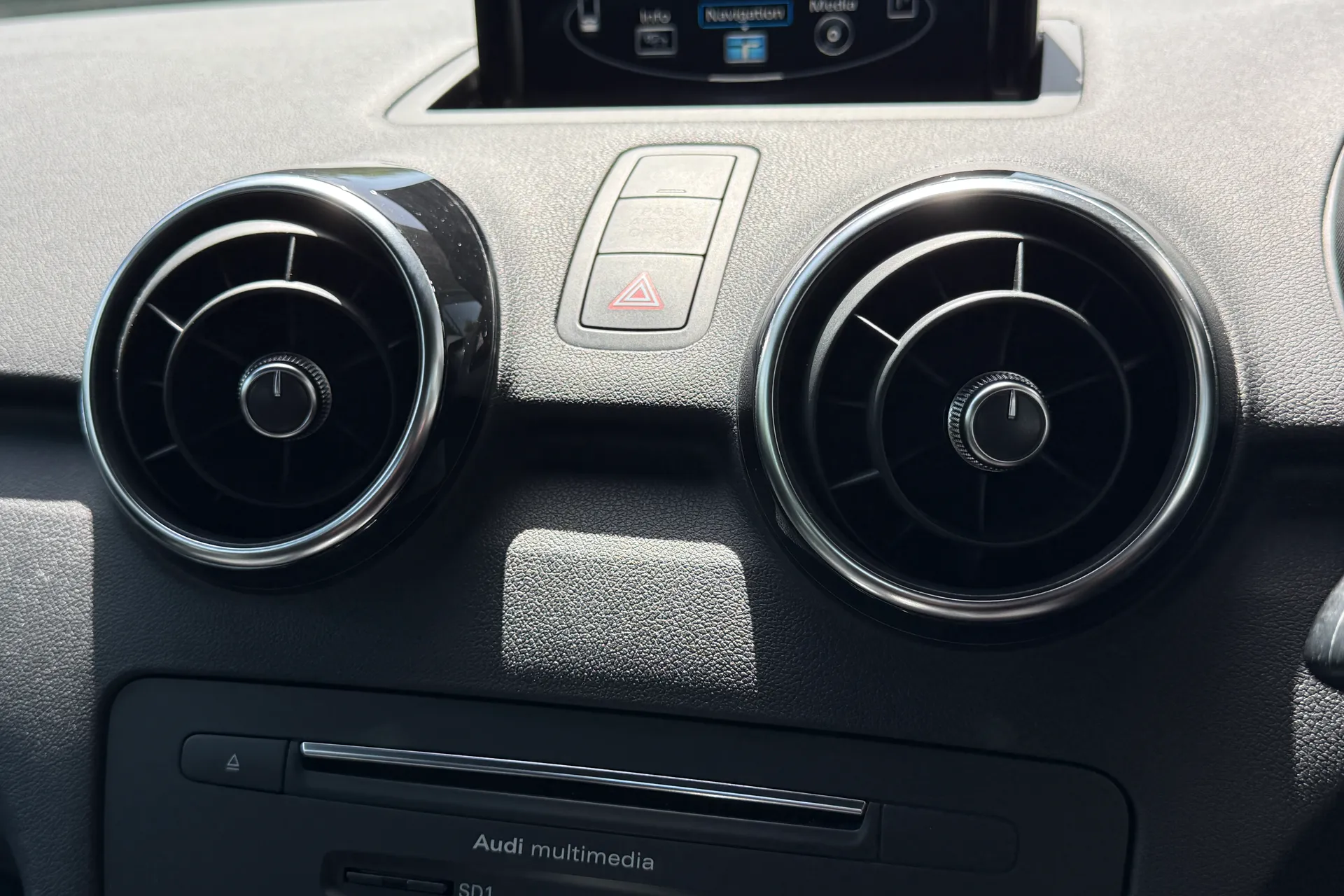 Audi A1 thumbnail image number 10