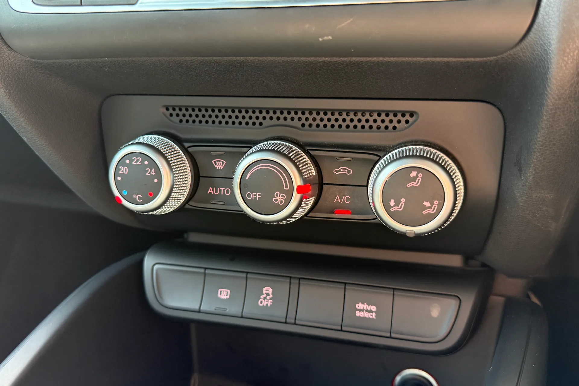 Audi A1 thumbnail image number 12