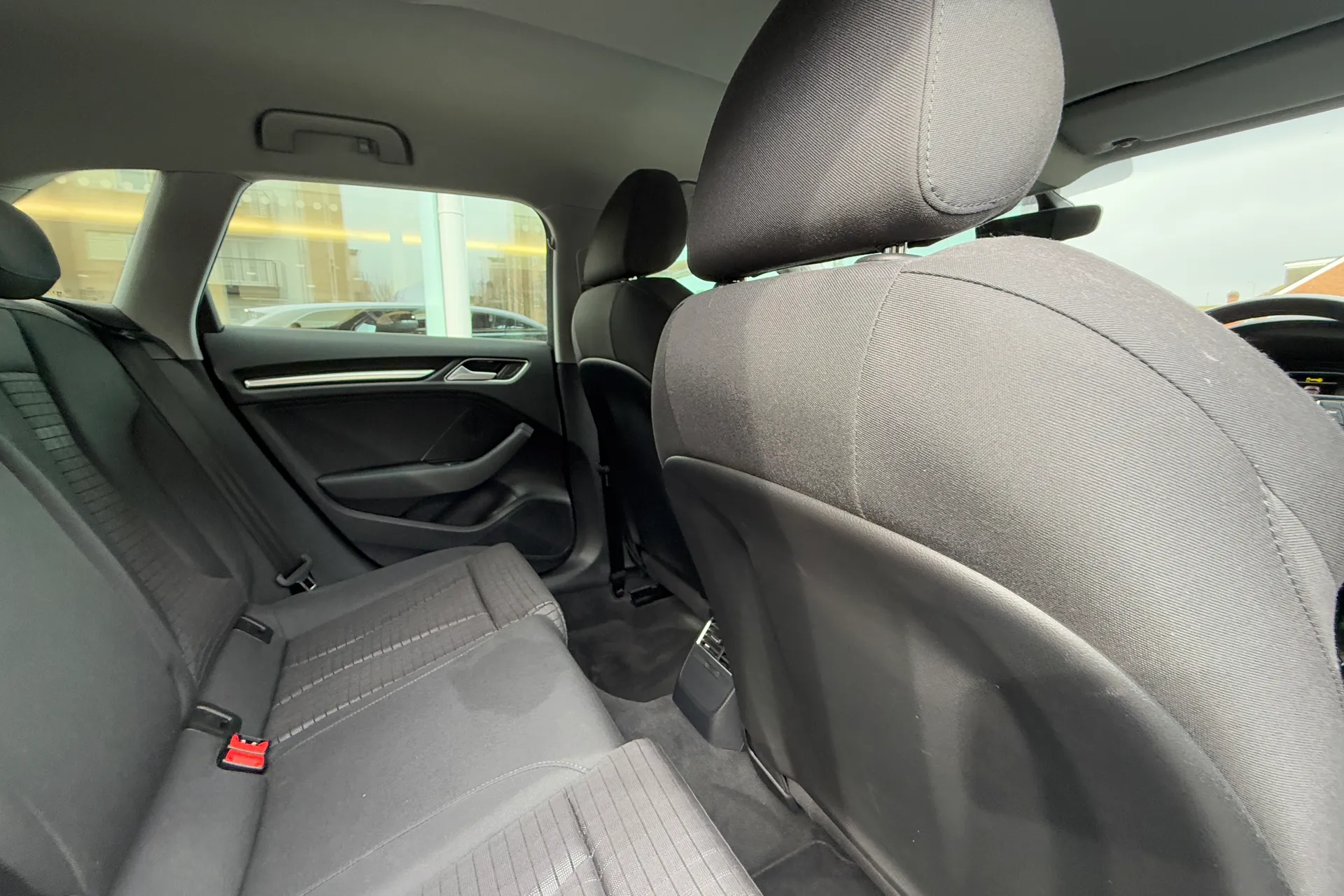 Audi A3 thumbnail image number 28