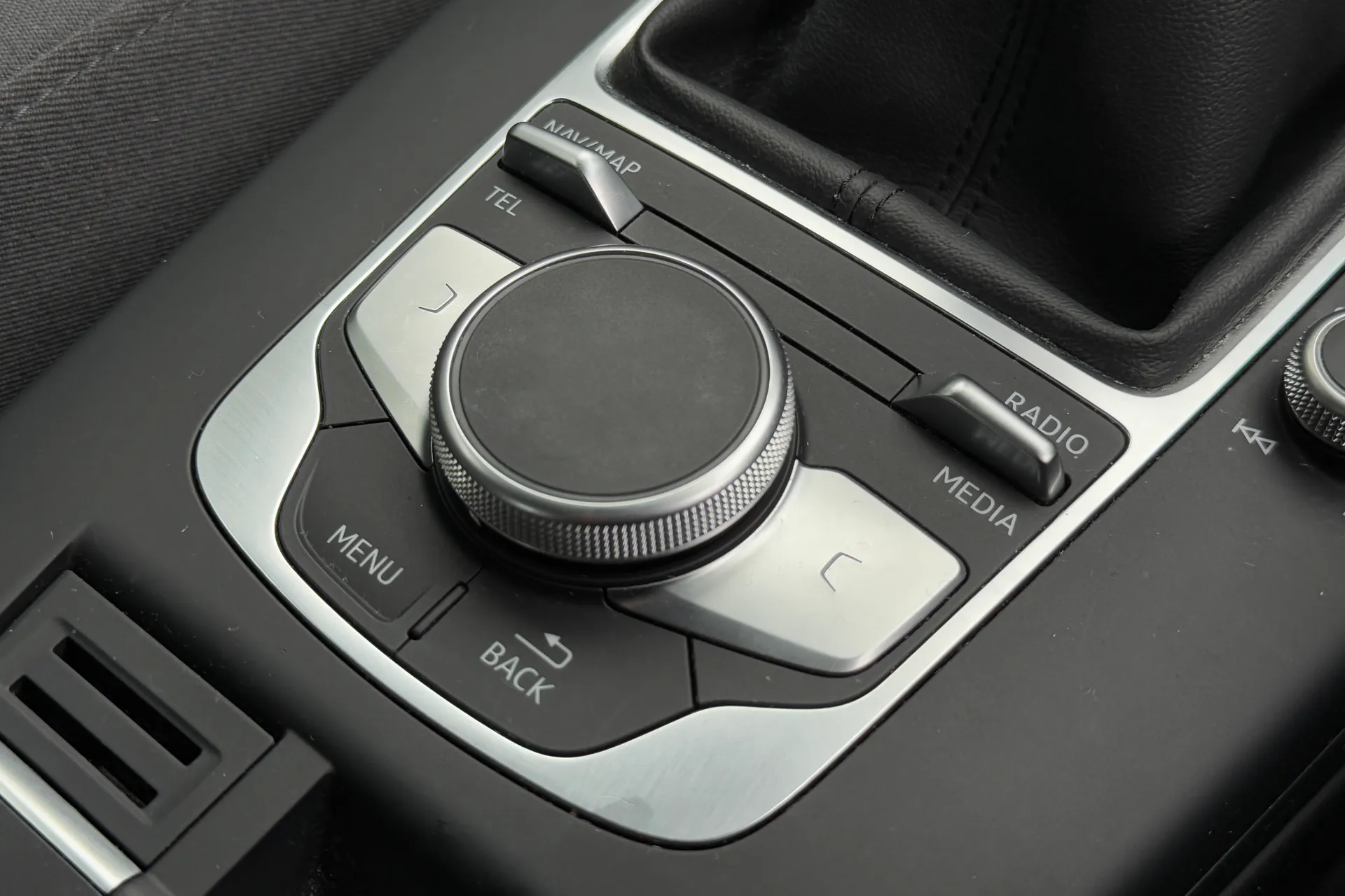 Audi A3 thumbnail image number 15