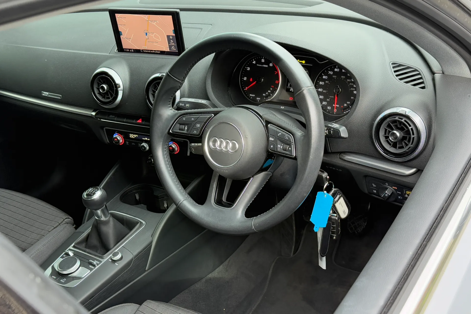 Audi A3 thumbnail image number 25