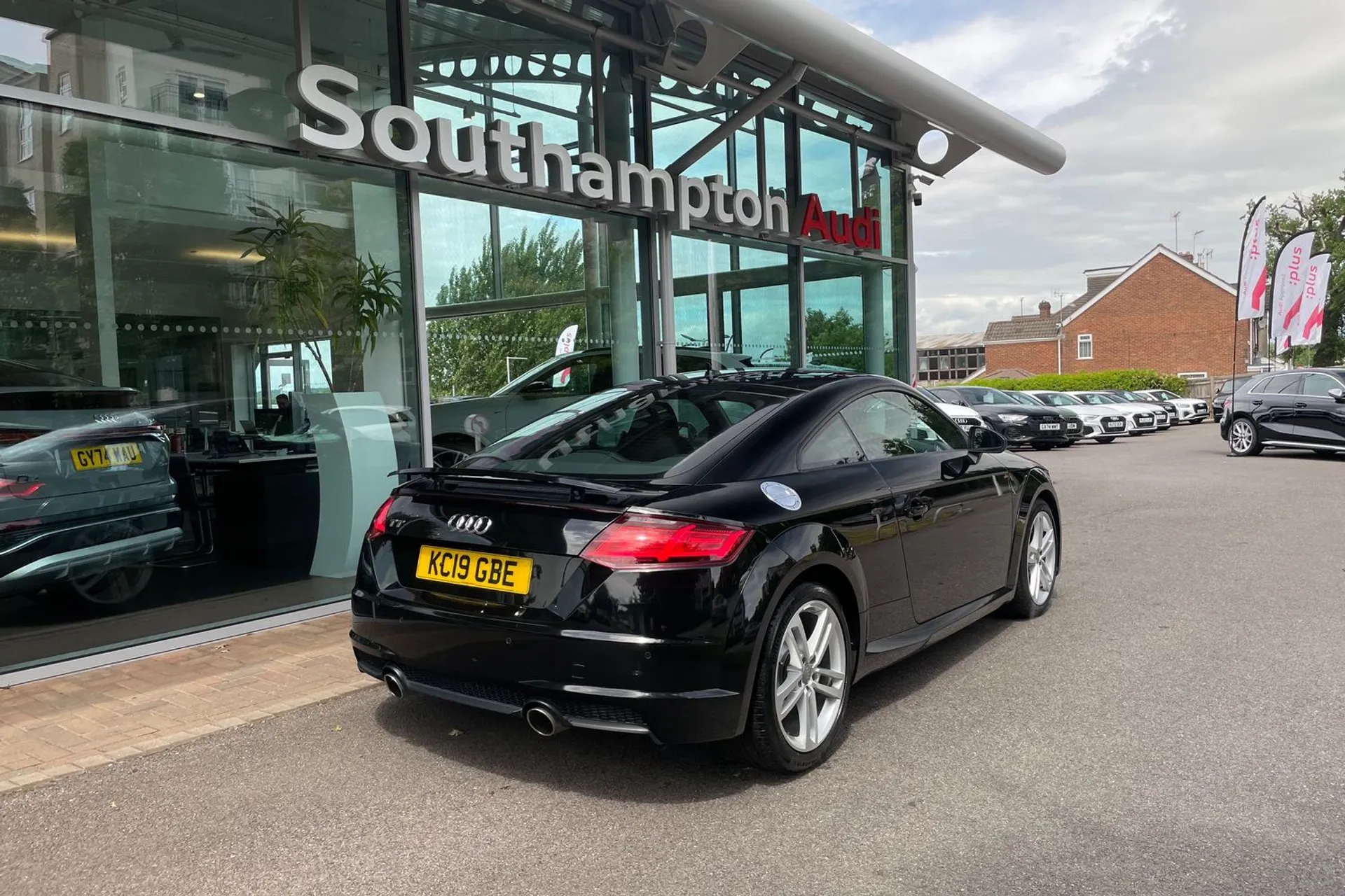 Audi TT thumbnail image number 5