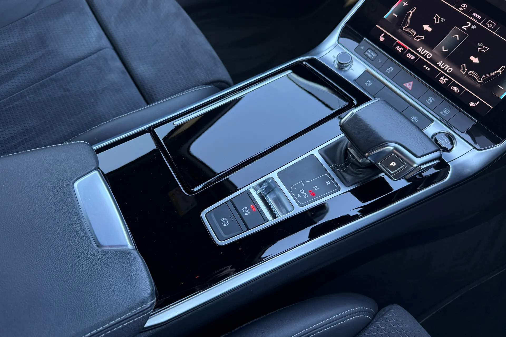 Audi A6 thumbnail image number 39