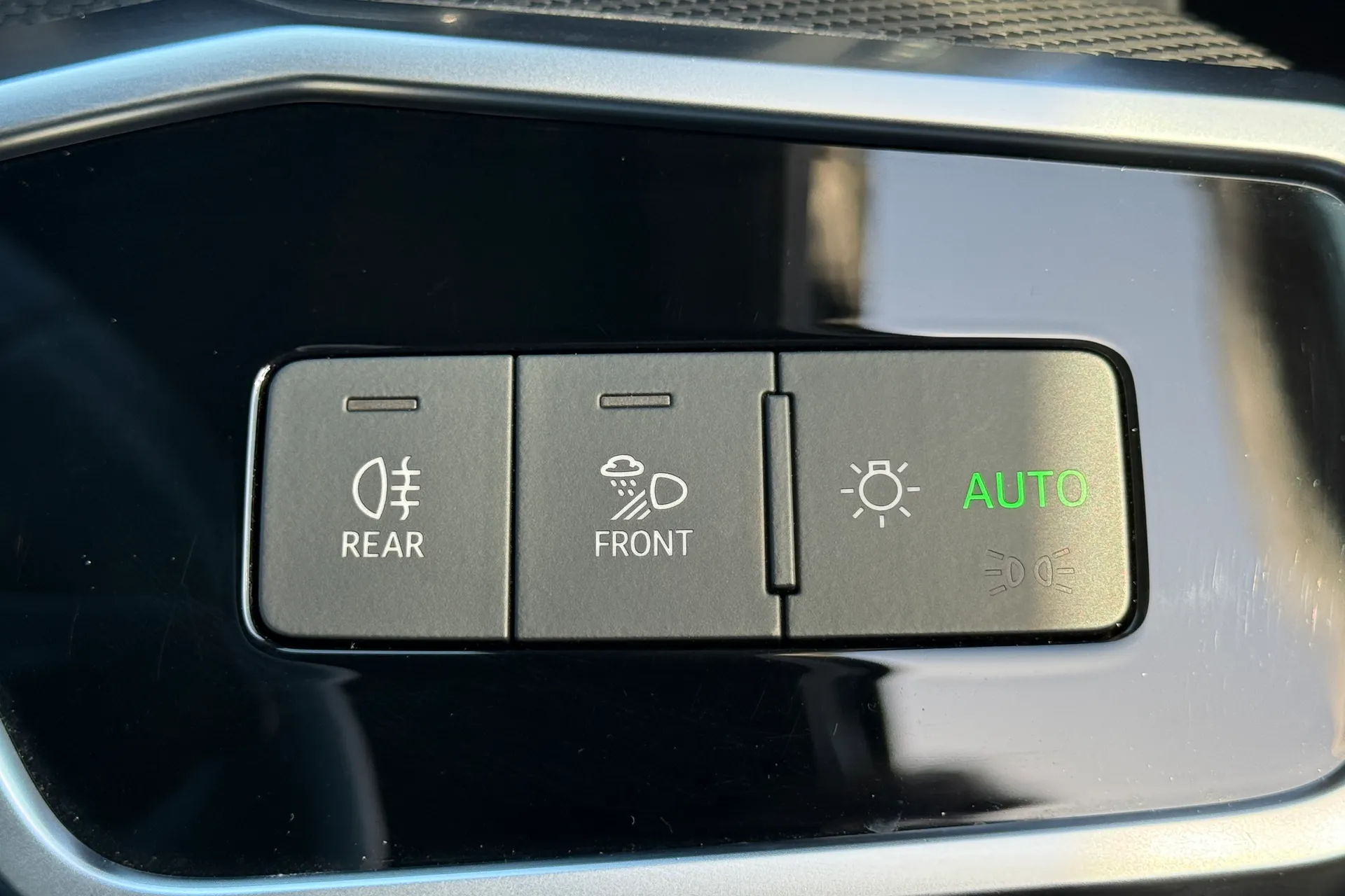 Audi A6 thumbnail image number 22