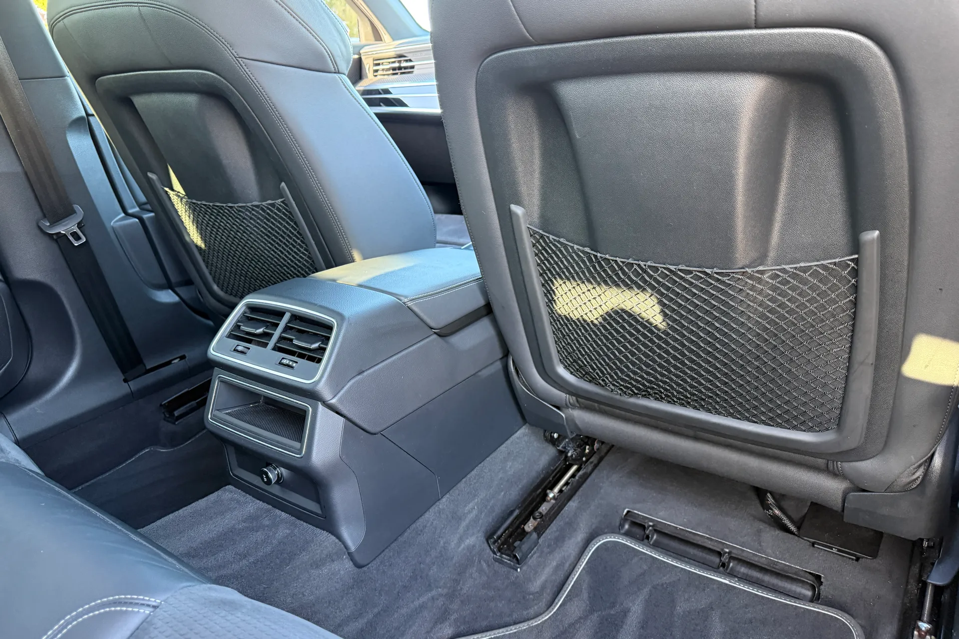 Audi A6 thumbnail image number 47