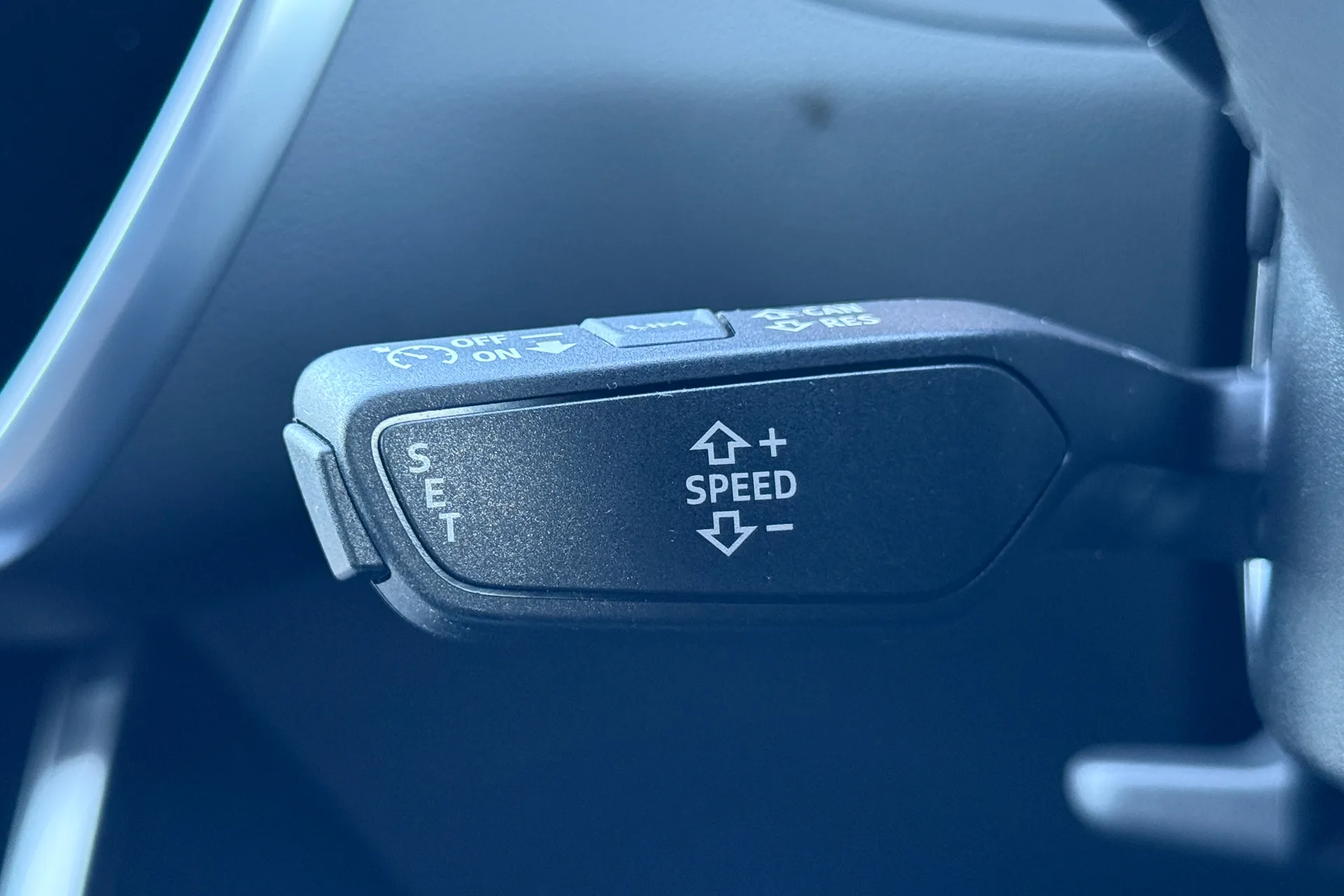 Audi A6 thumbnail image number 16