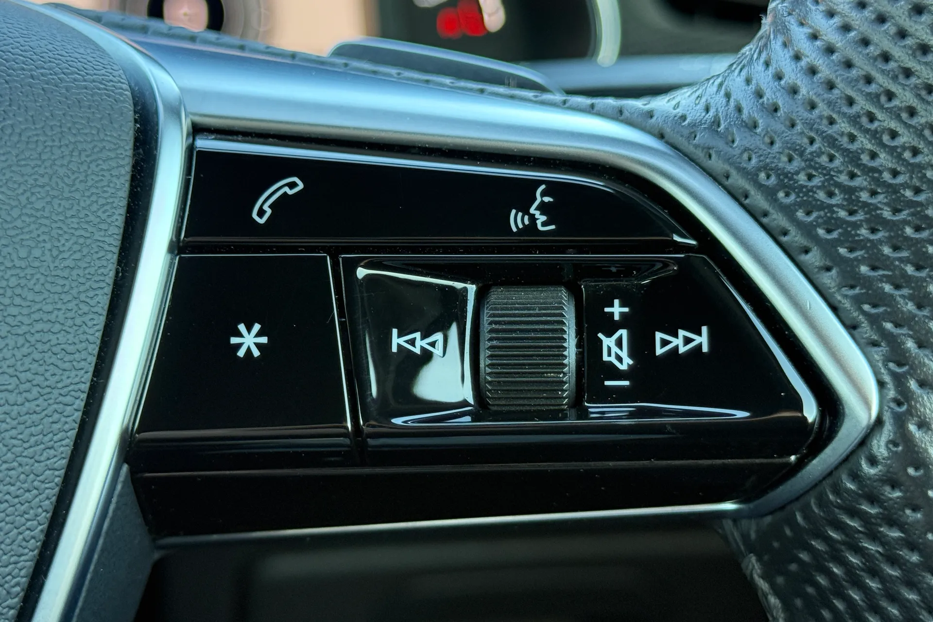 Audi A6 thumbnail image number 21