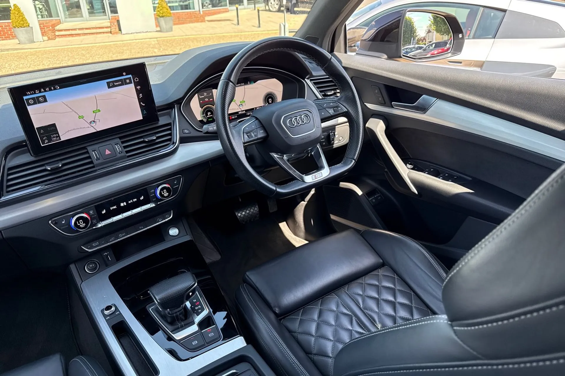 Audi Q5 thumbnail image number 39