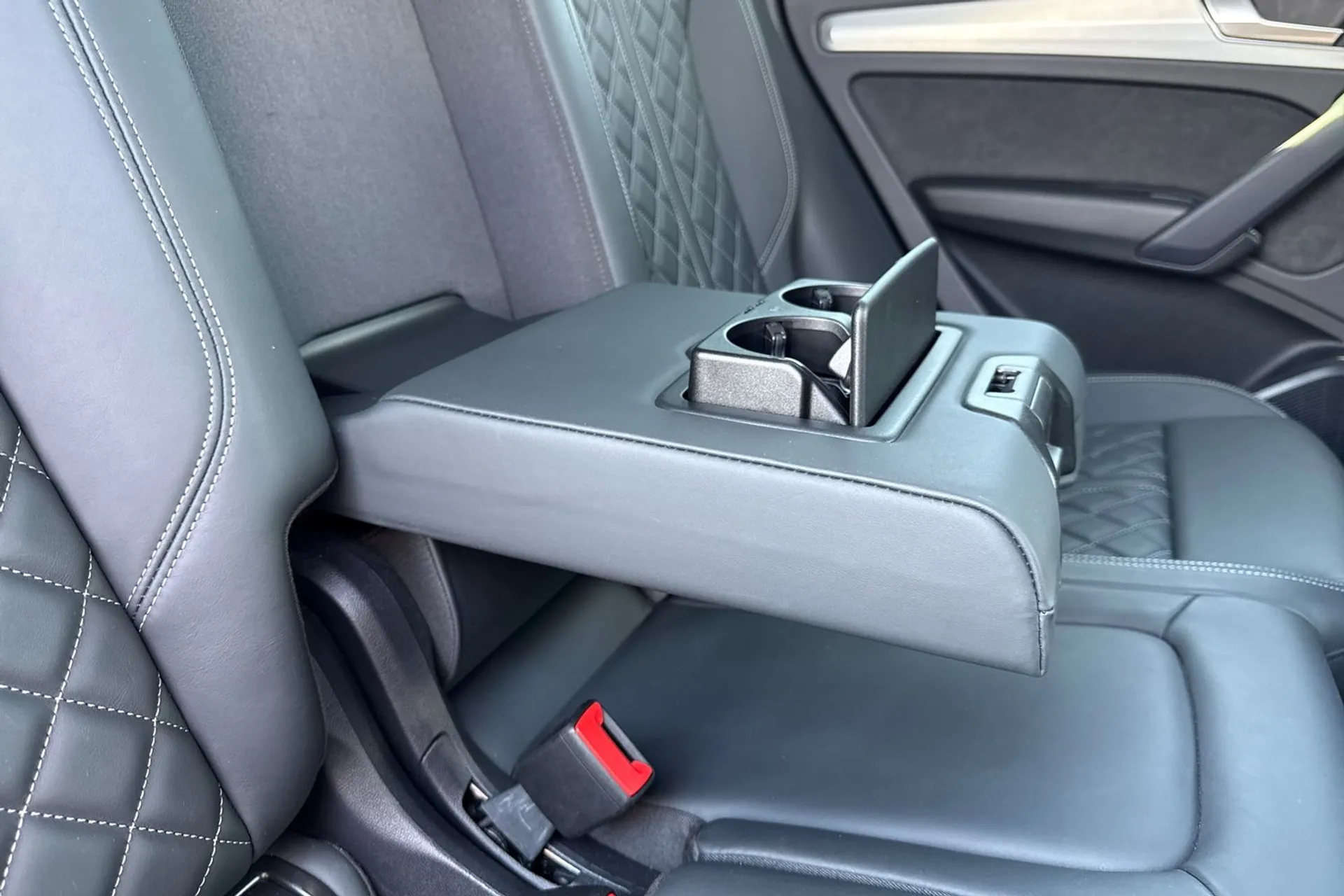 Audi Q5 thumbnail image number 43