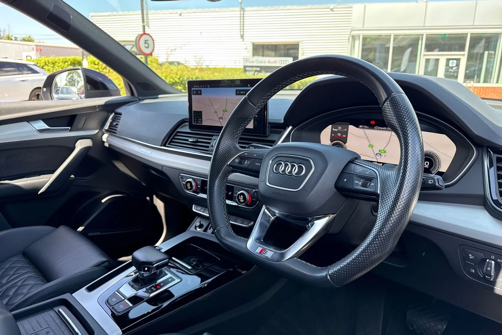 Audi Q5 thumbnail image number 29