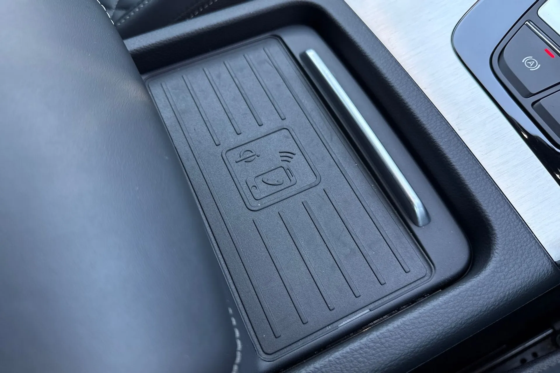 Audi Q5 thumbnail image number 17