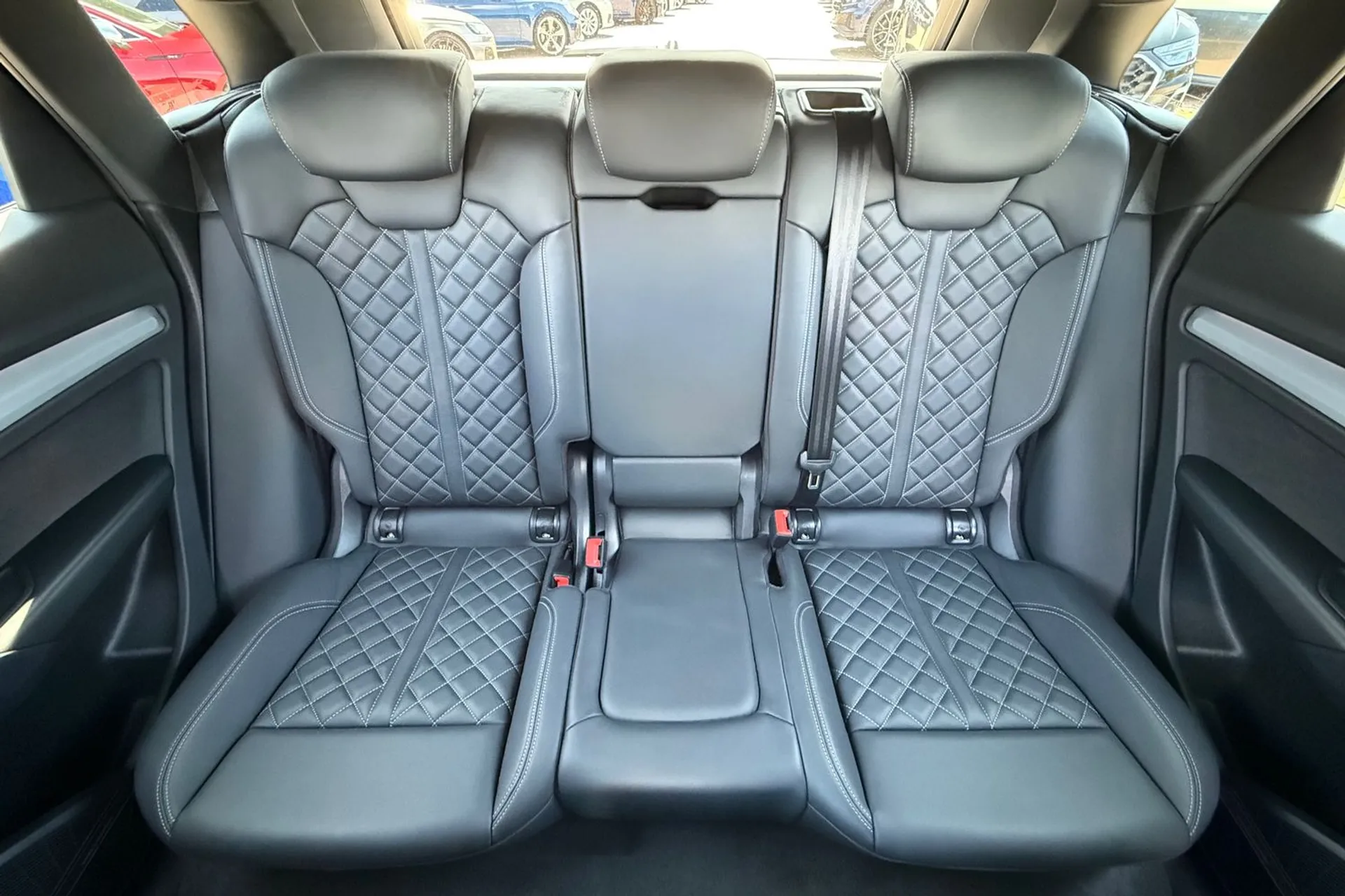 Audi Q5 thumbnail image number 7