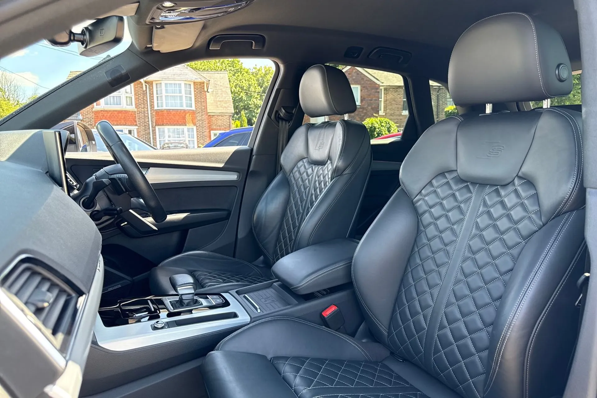 Audi Q5 thumbnail image number 31