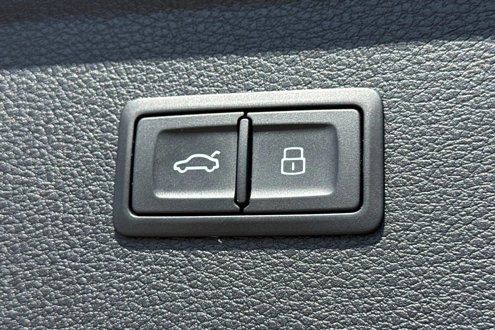 Audi Q5 thumbnail image number 34
