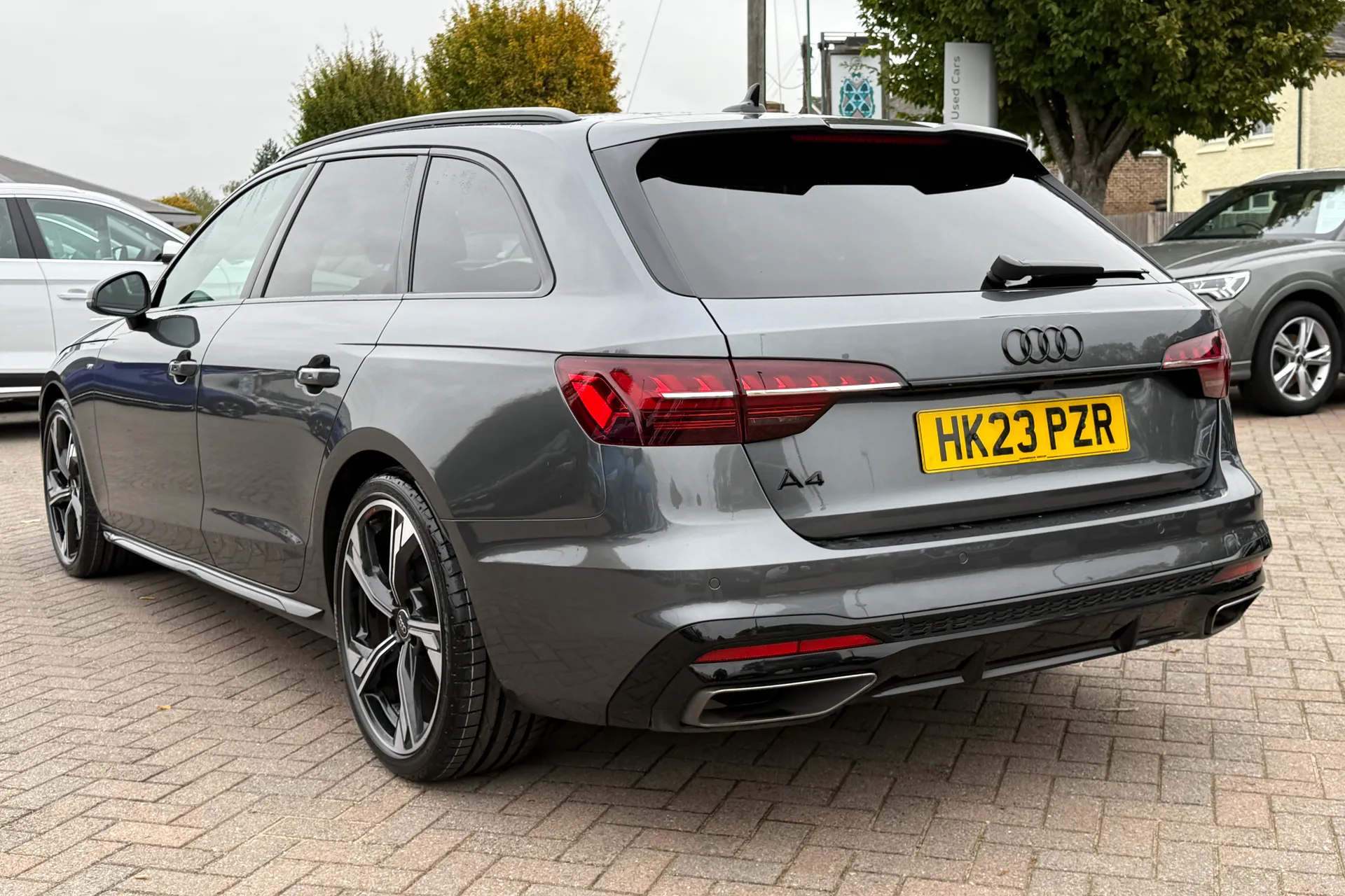 Audi A4 thumbnail image number 29