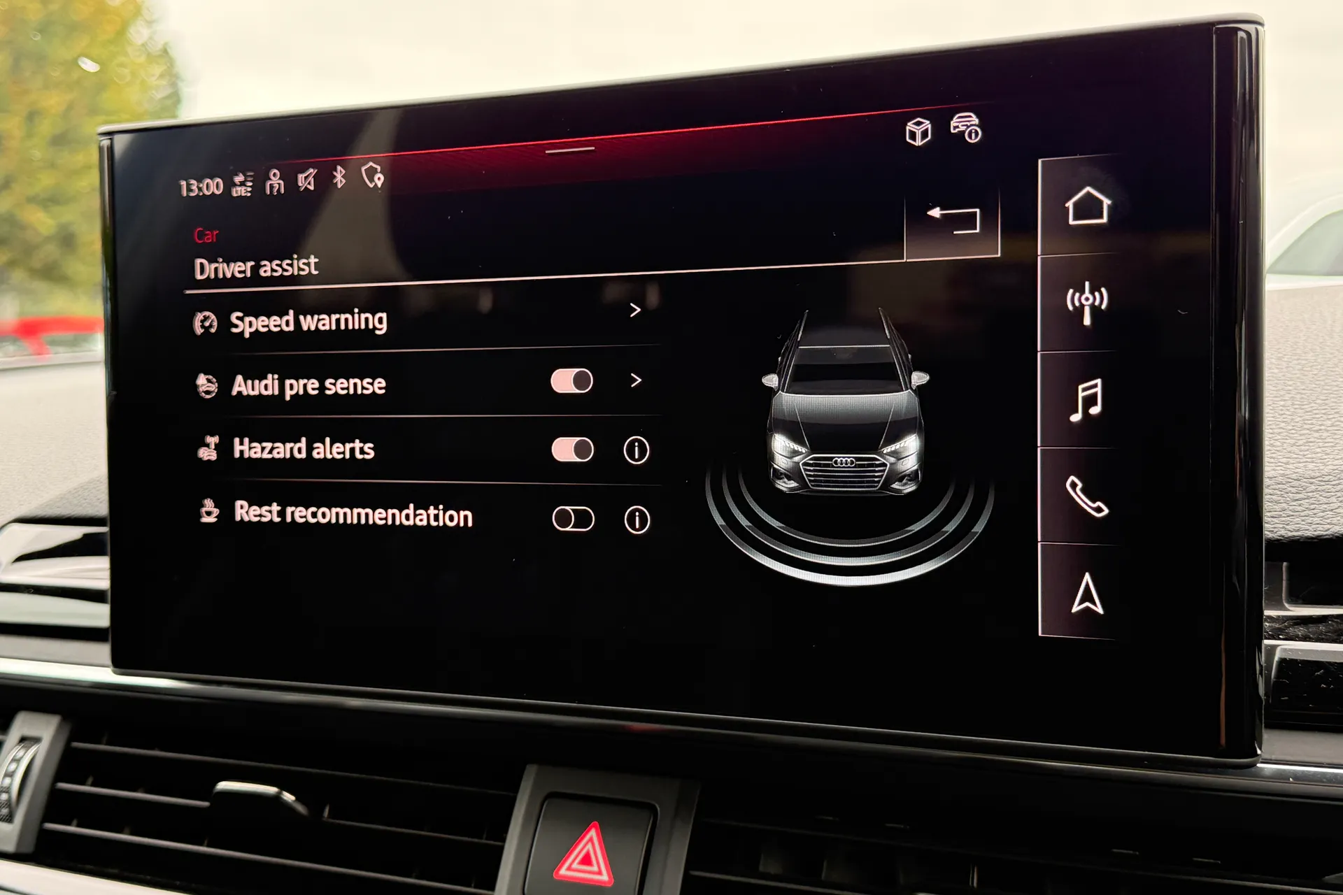 Audi A4 thumbnail image number 9