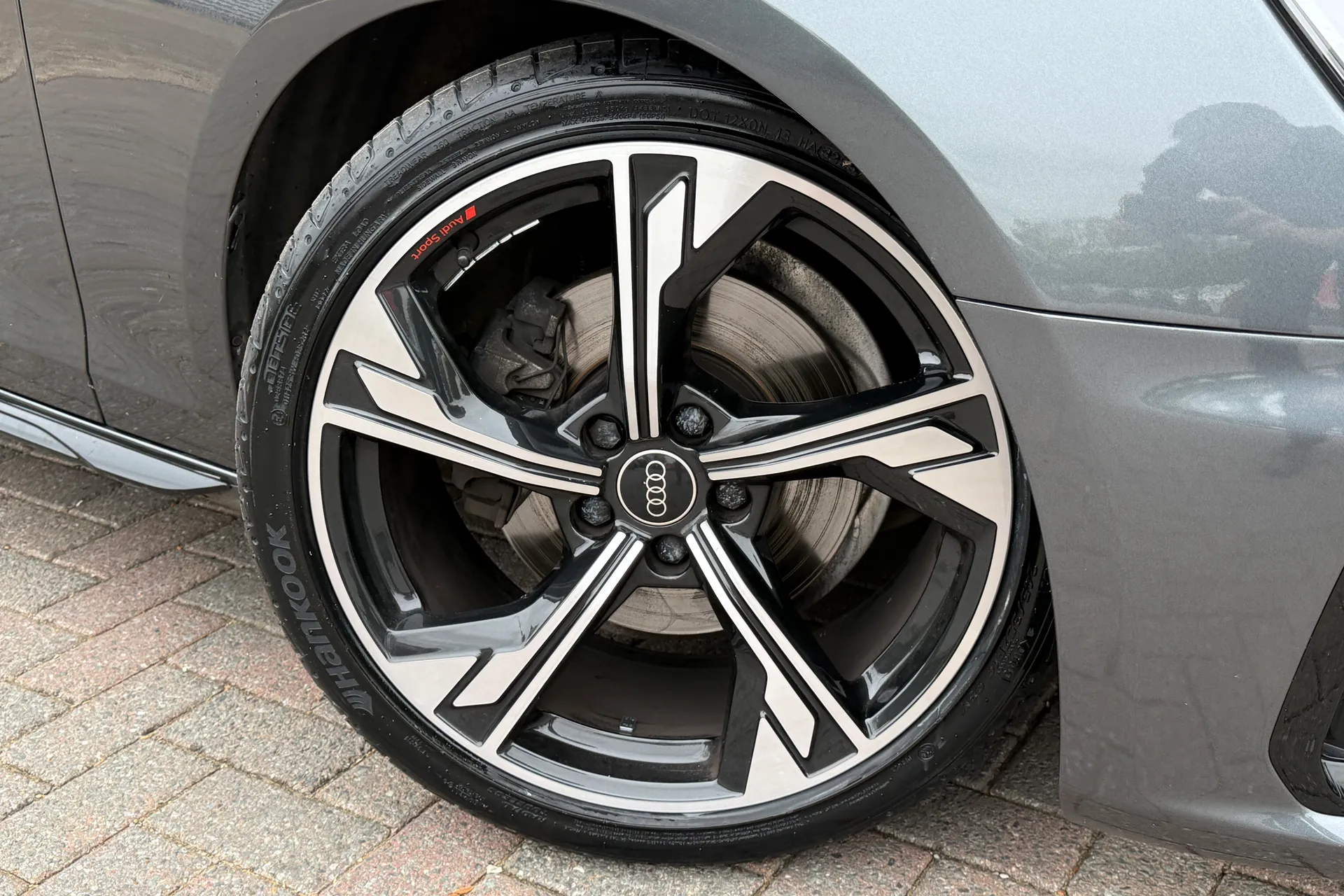 Audi A4 thumbnail image number 7