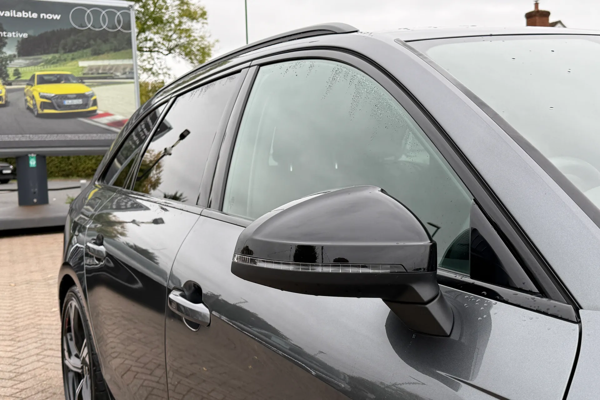 Audi A4 thumbnail image number 46