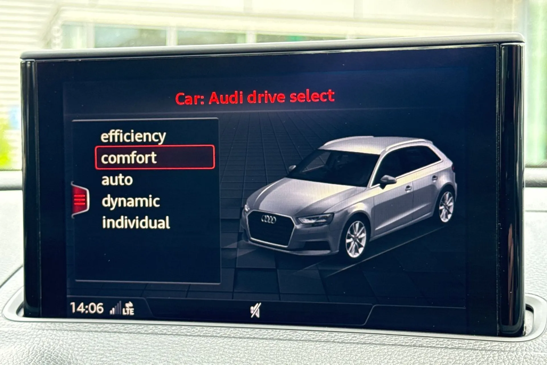 Audi A3 thumbnail image number 10