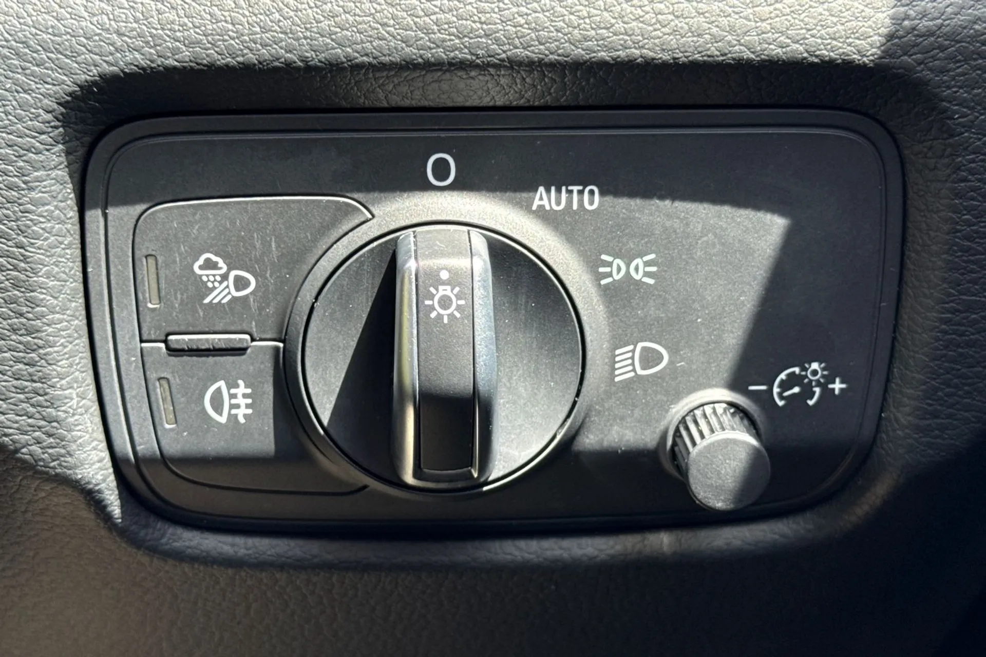 Audi A3 thumbnail image number 20