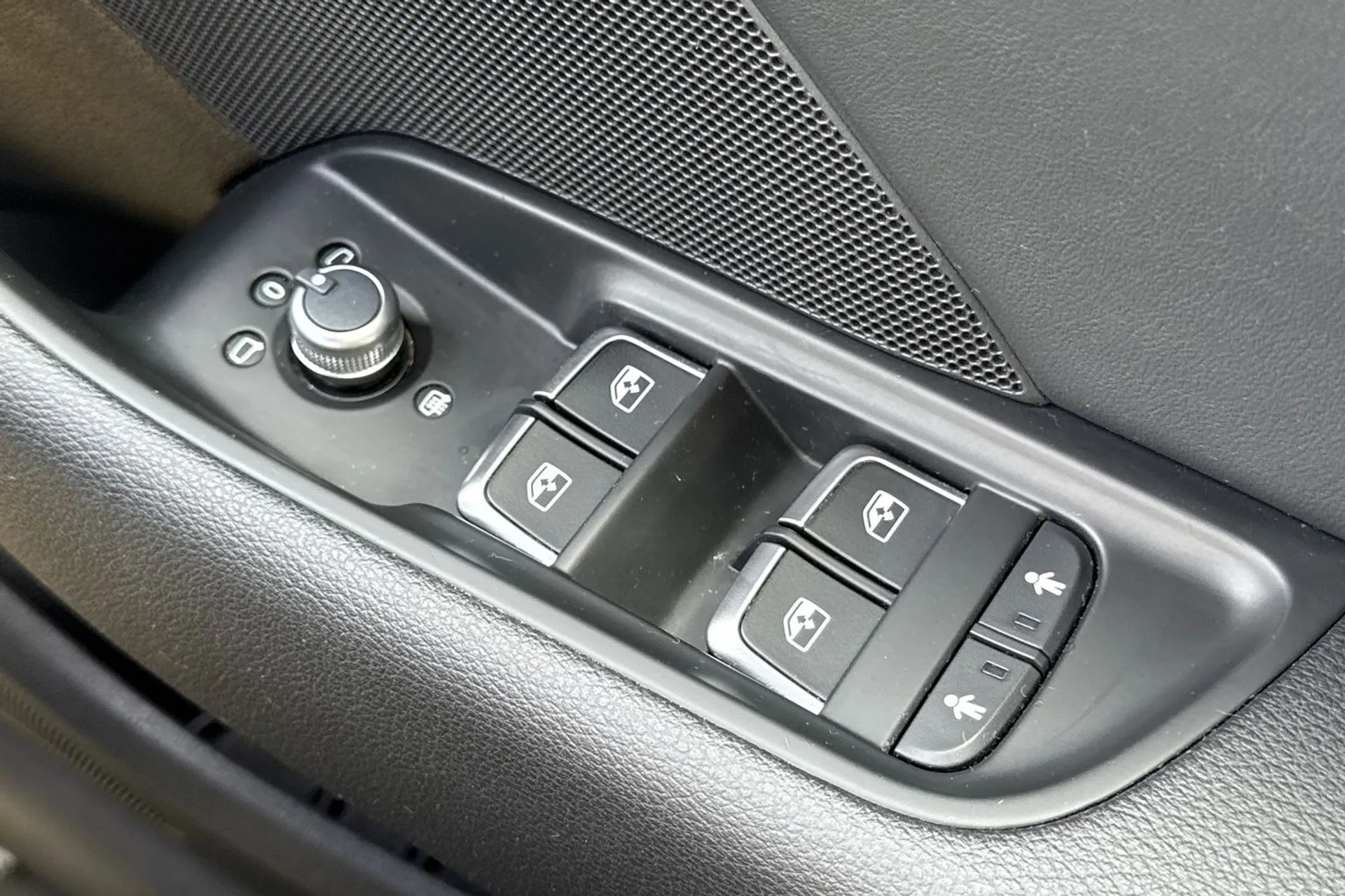 Audi A3 thumbnail image number 16