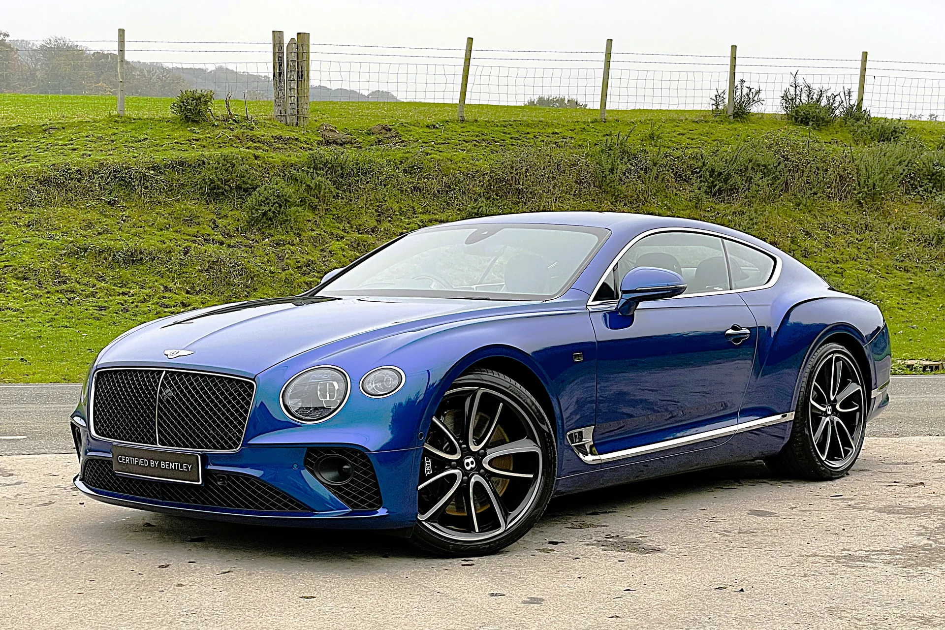 Bentley CONTINENTAL GT thumbnail image number 6