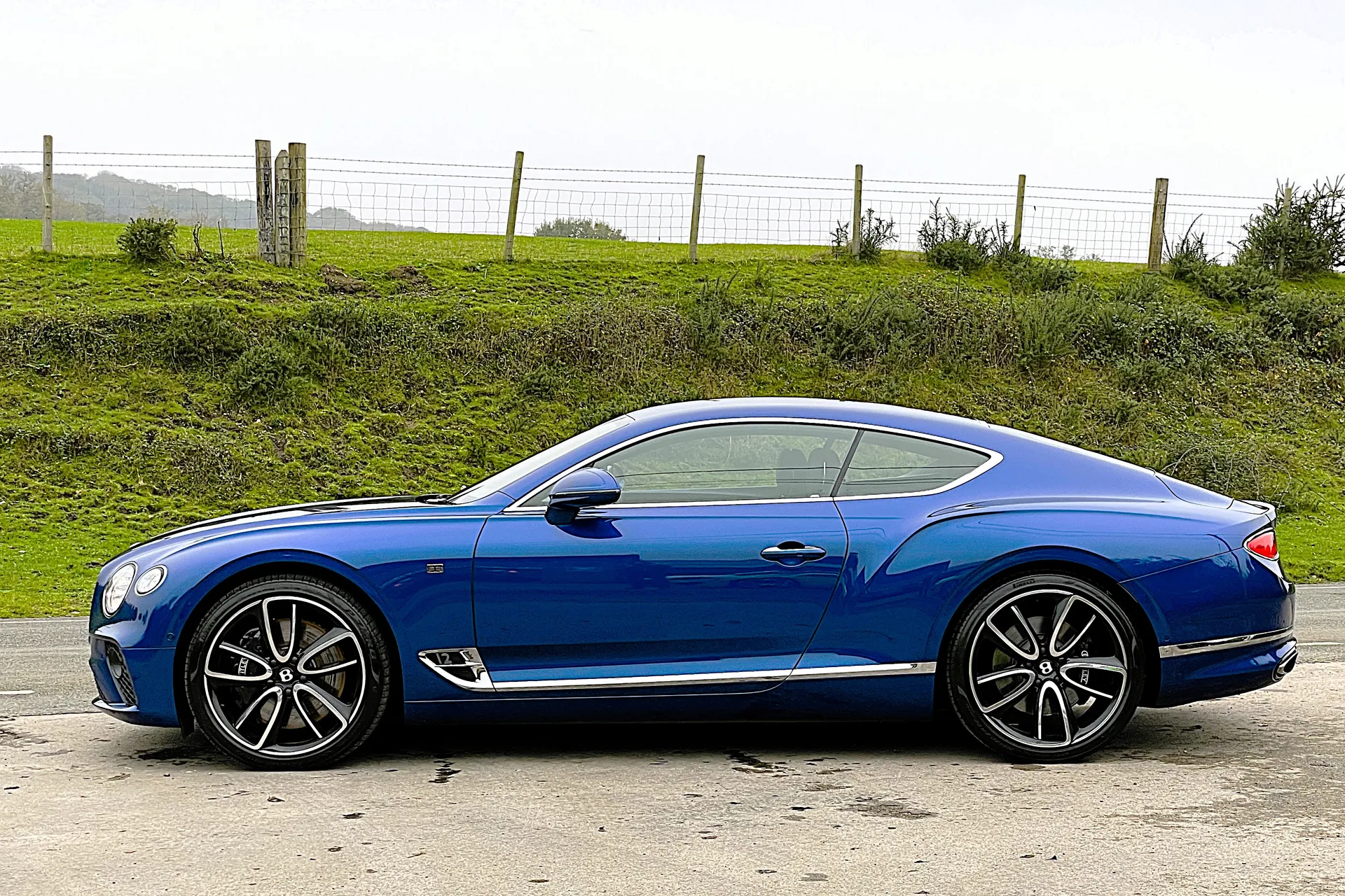 Bentley CONTINENTAL GT thumbnail image number 59